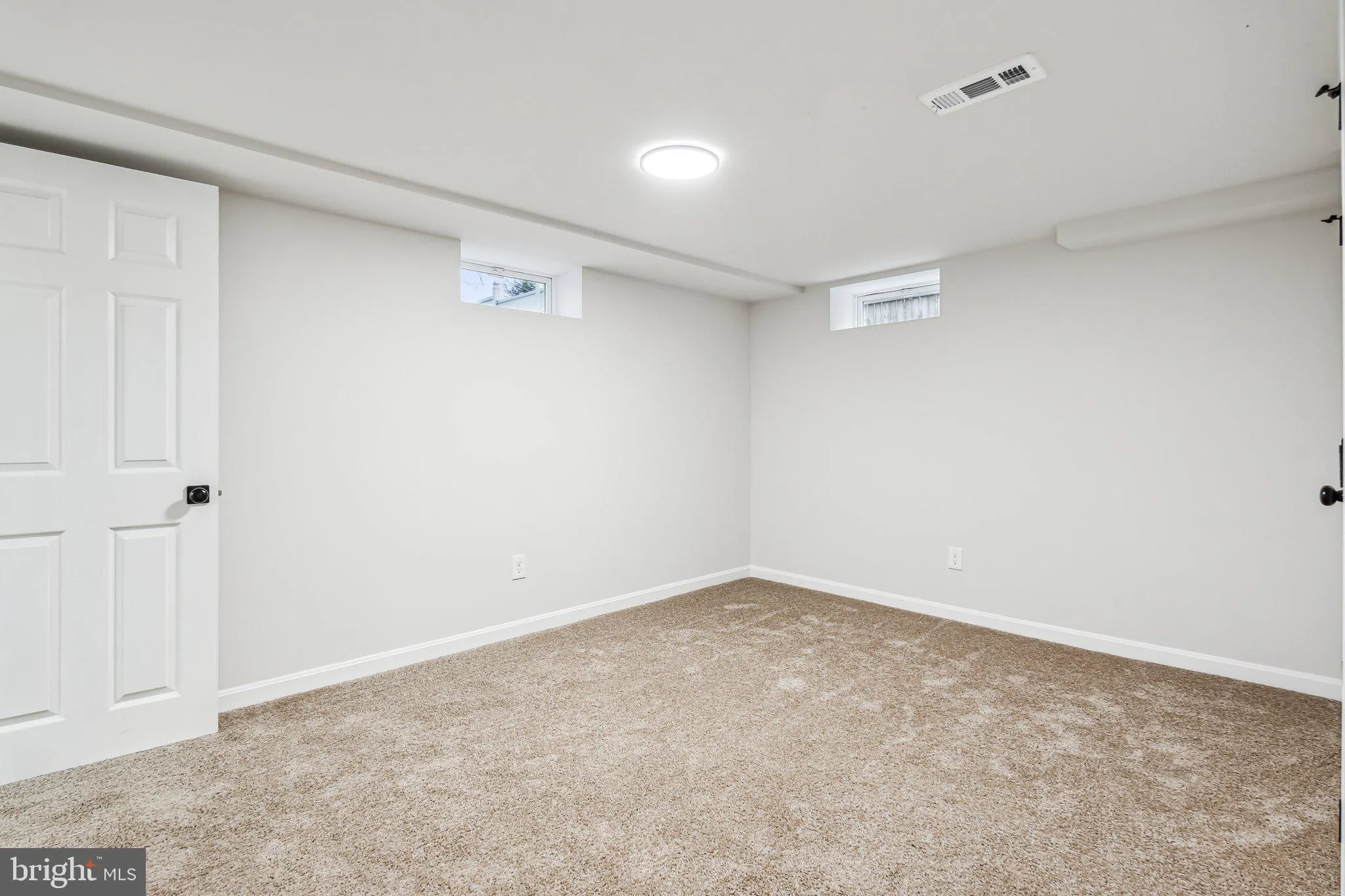 Baltimore, Maryland 21237, United States, 4 Bedrooms Bedrooms, ,2 BathroomsBathrooms,Residential,Pending,124107