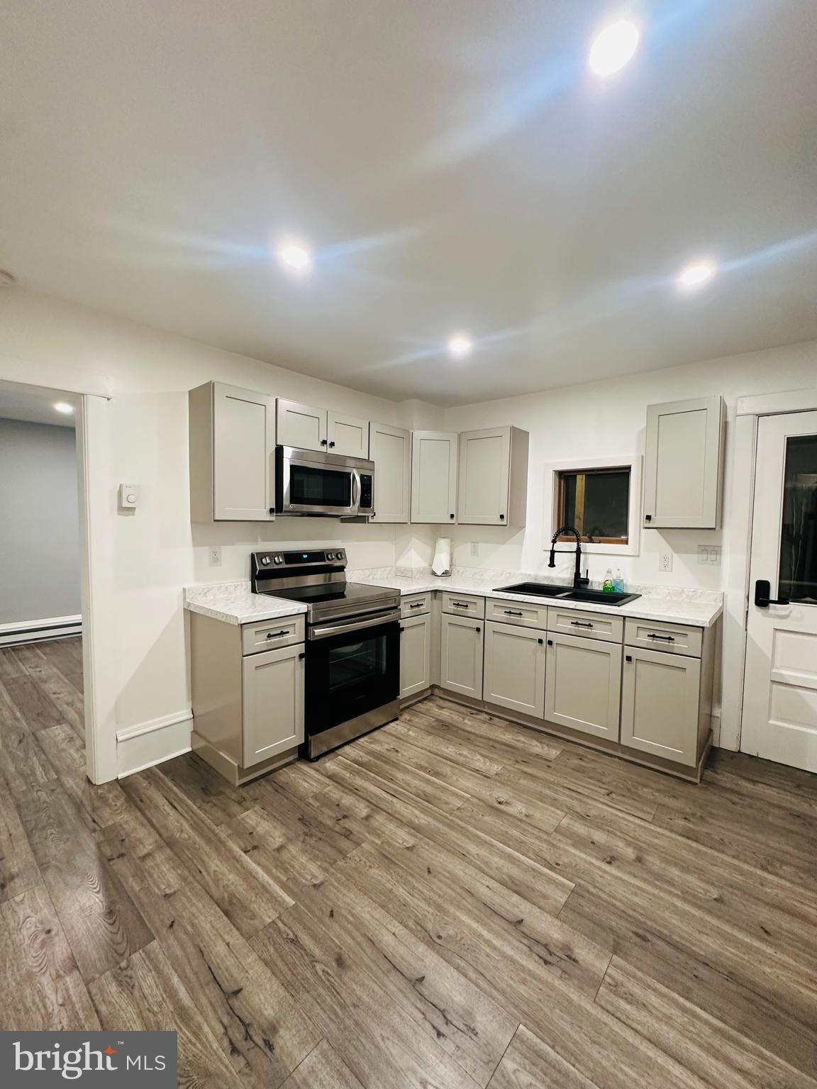 MINERSVILLE - Residential