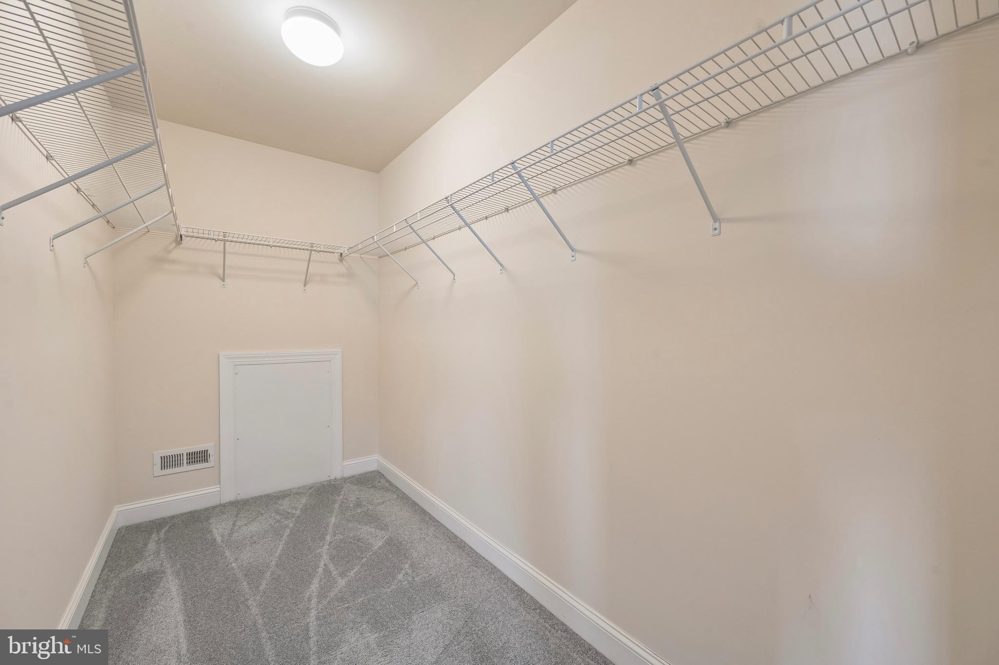 VALLEY FARM ESTATES - Residential