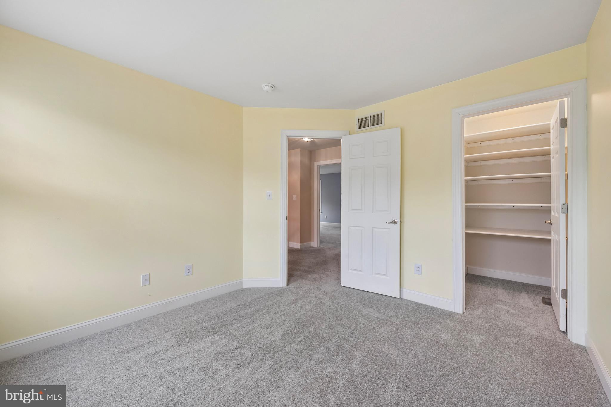 VALLEY FARM ESTATES - Residential