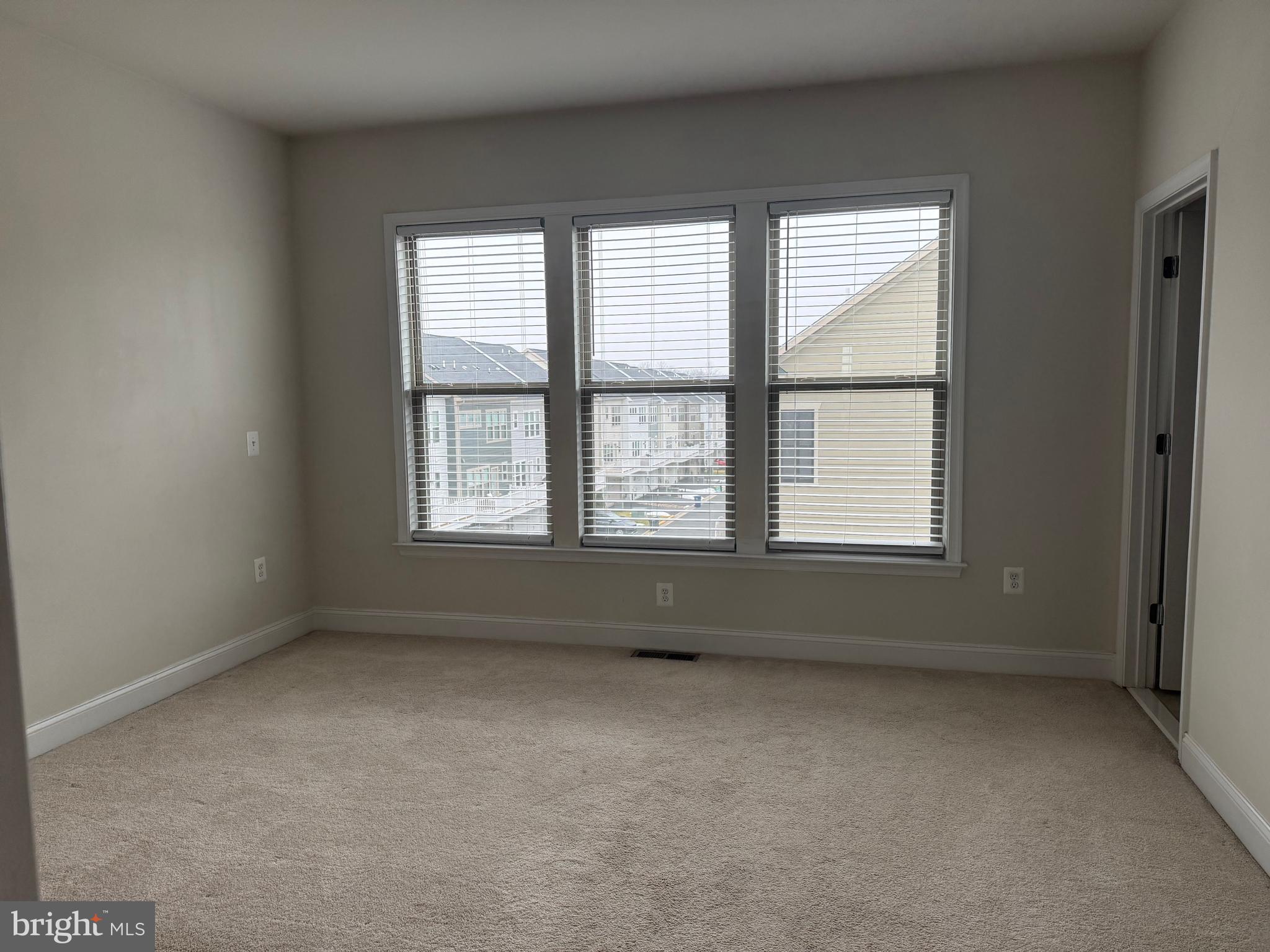 POTOMAC SHORES - Residential