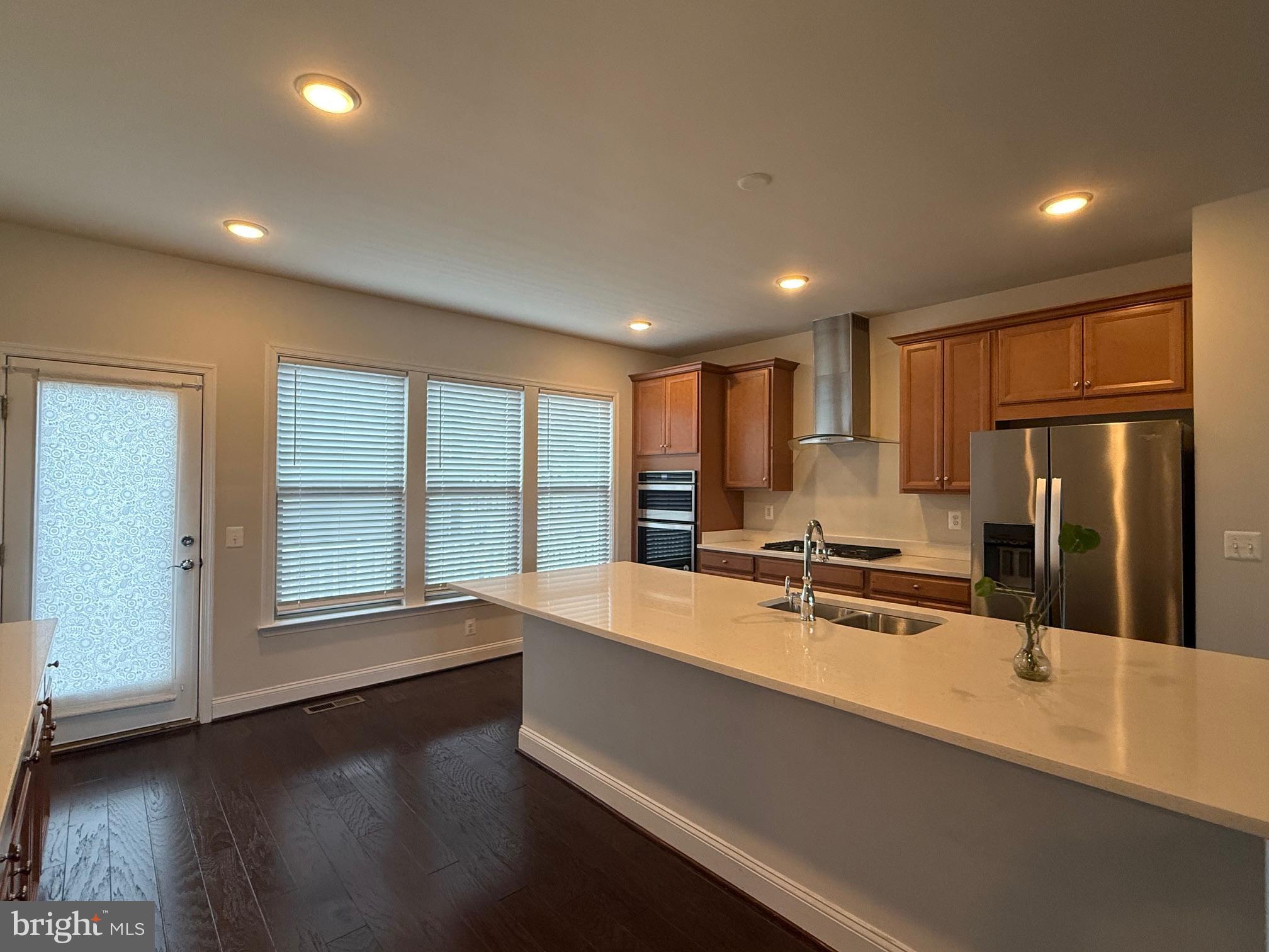 POTOMAC SHORES - Residential