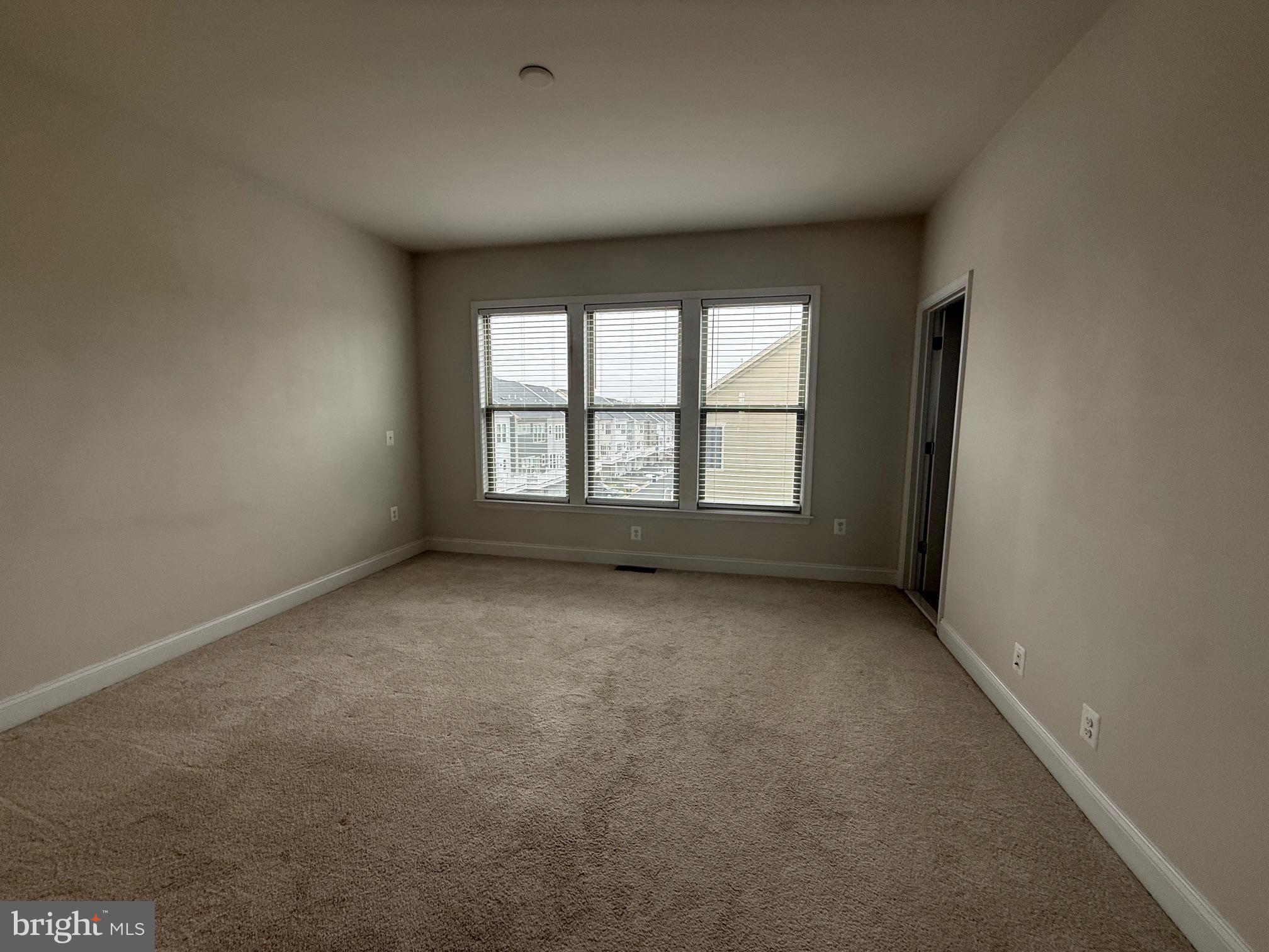 POTOMAC SHORES - Residential