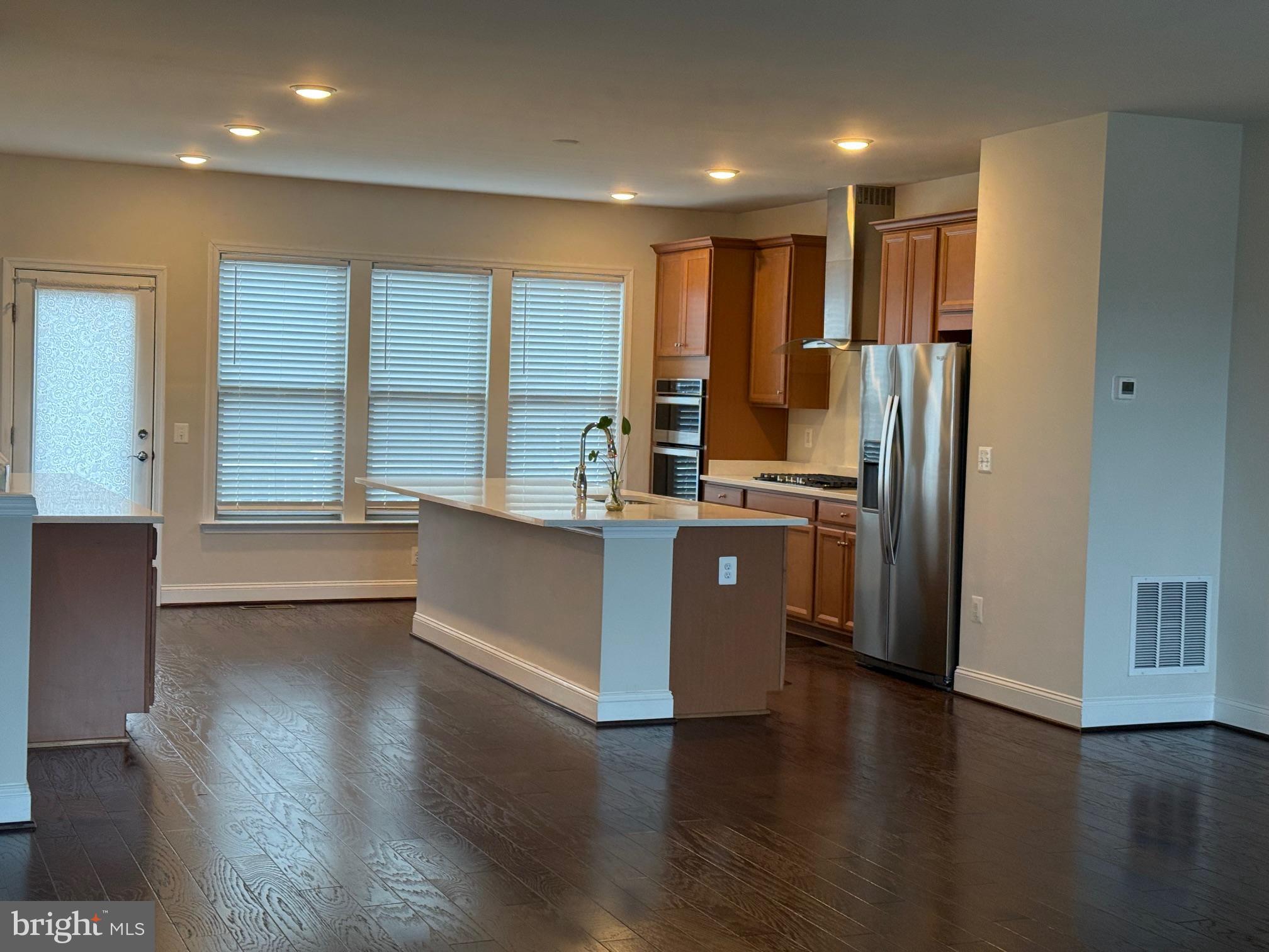 POTOMAC SHORES - Residential