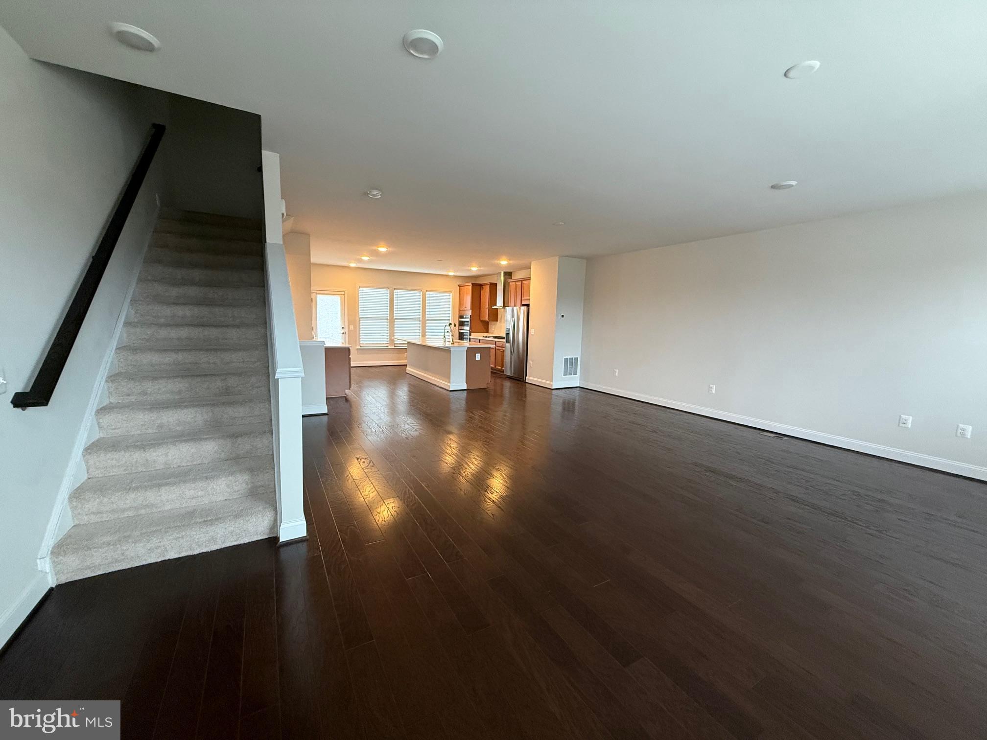 POTOMAC SHORES - Residential