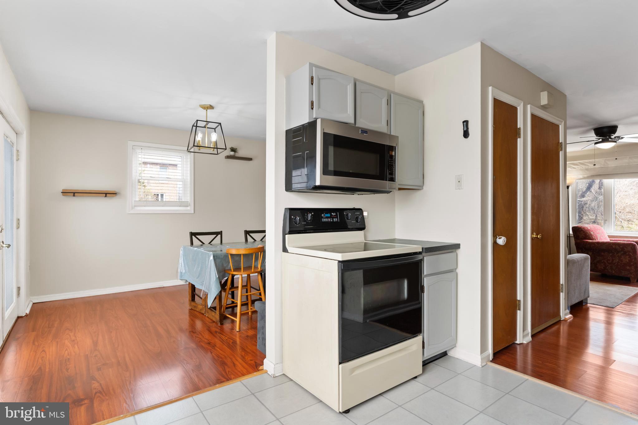 VALLEY GREEN VILLAGE - Residential