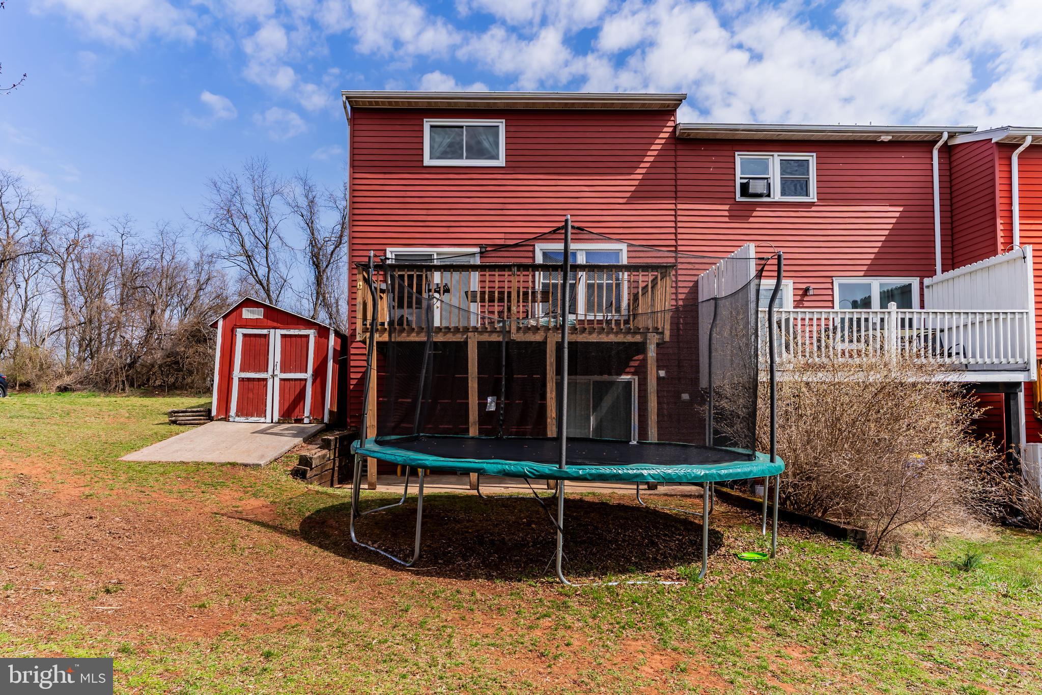 VALLEY GREEN VILLAGE - Residential