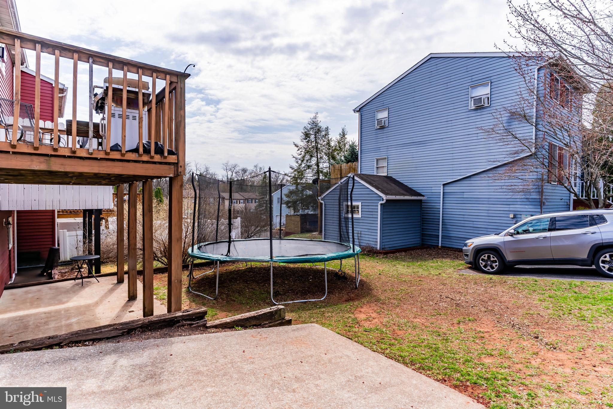 VALLEY GREEN VILLAGE - Residential