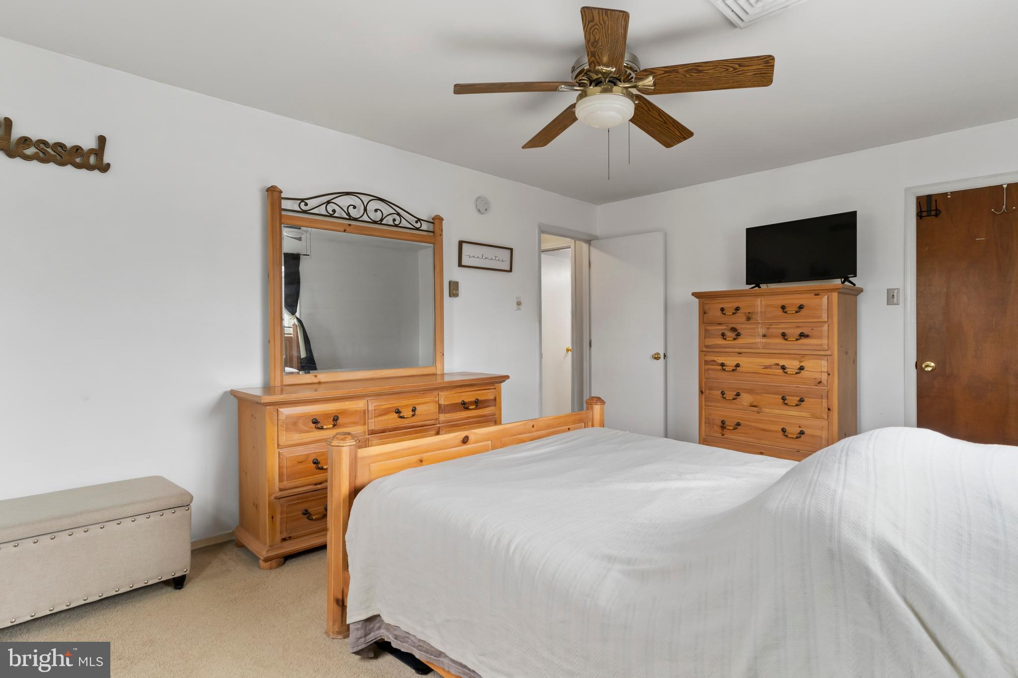 VALLEY GREEN VILLAGE - Residential