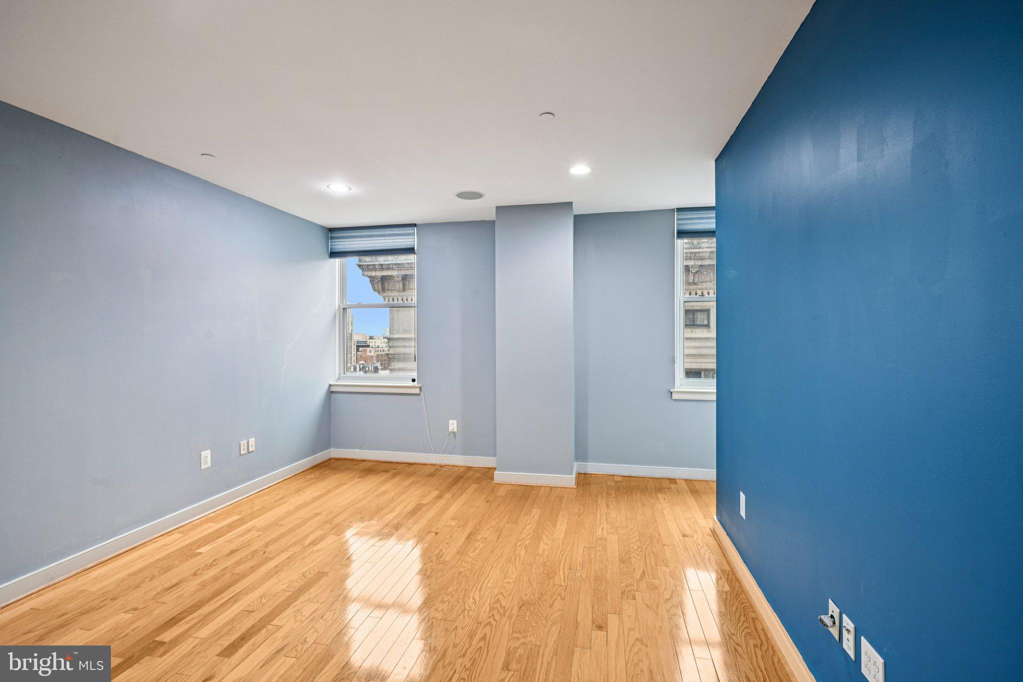 111 S 15TH STREET 2008