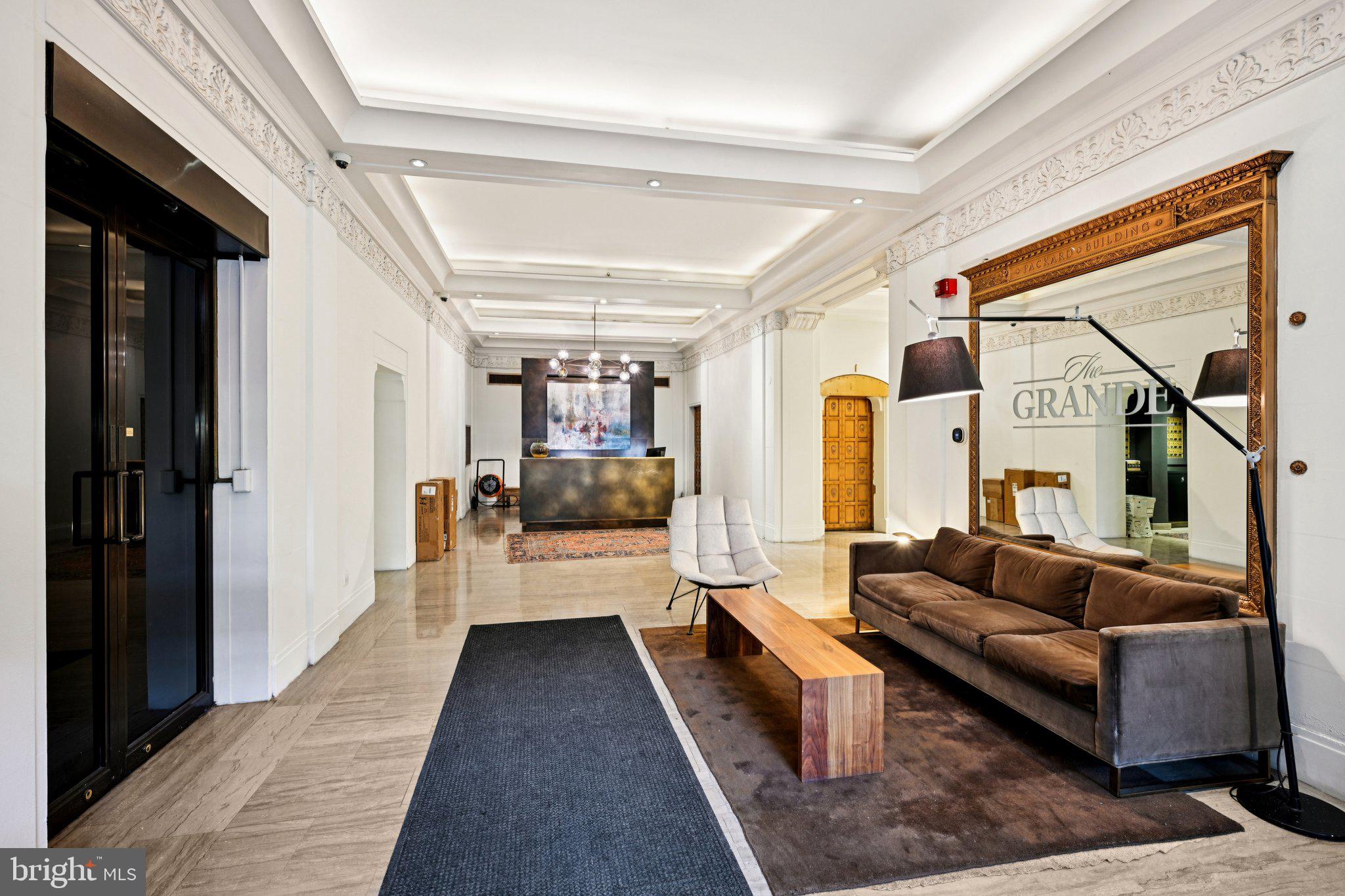 PACKARD GRANDE - Residential