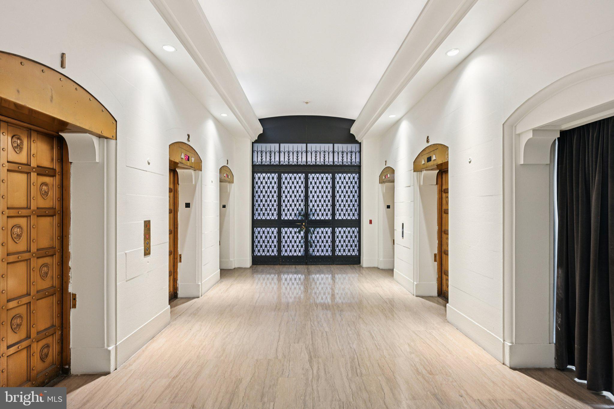 PACKARD GRANDE - Residential