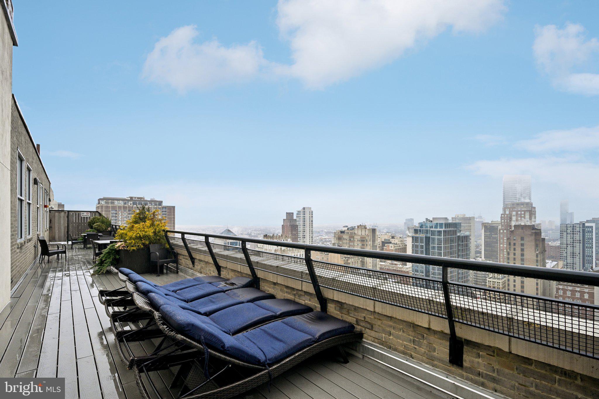 PACKARD GRANDE - Residential