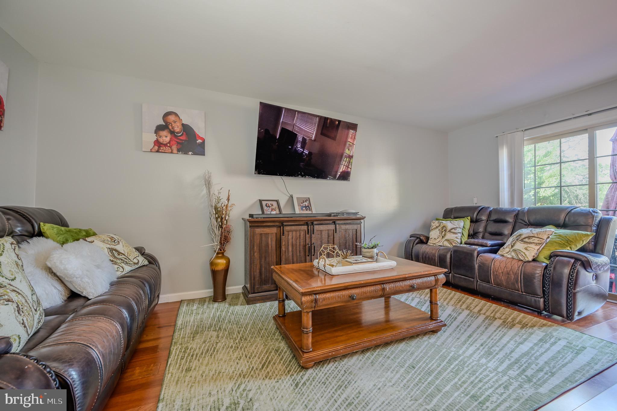 LAKE RIDGE - Residential Lease