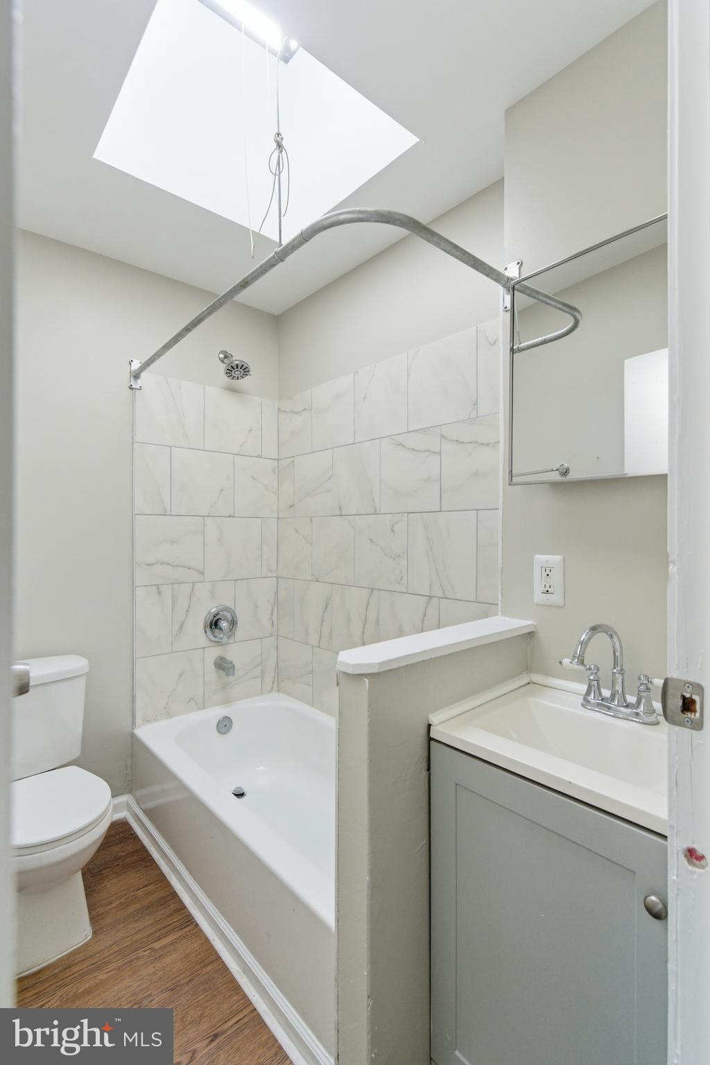 CLIFTON - Residential