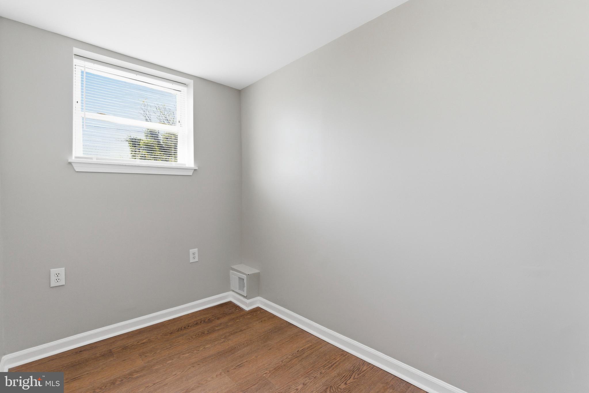 CLIFTON - Residential