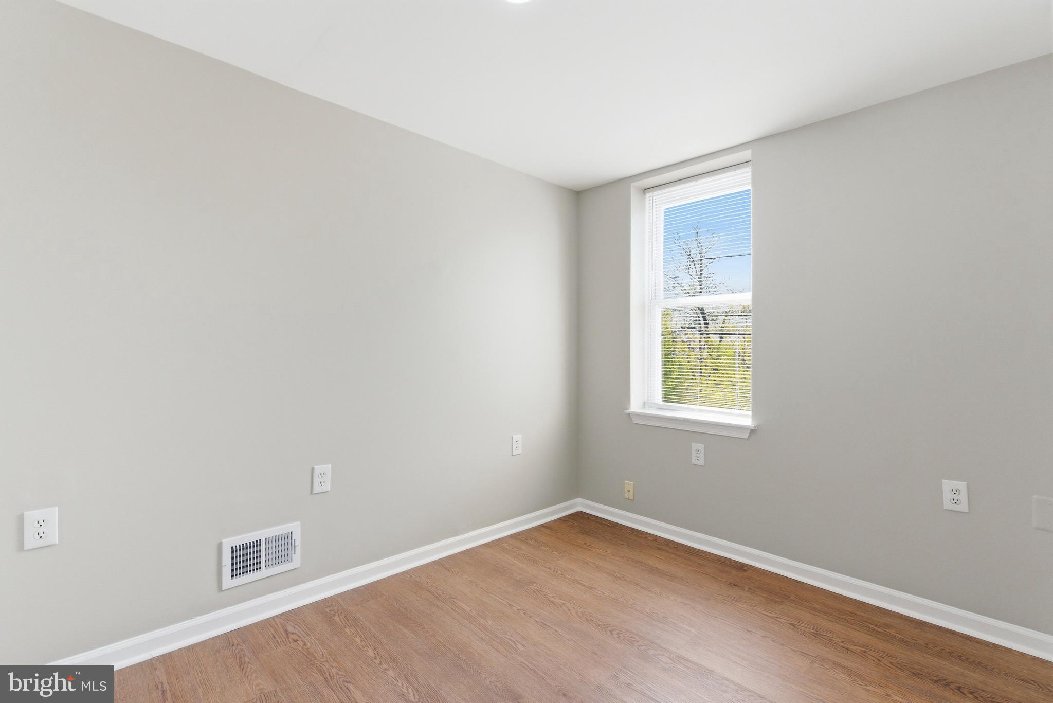 CLIFTON - Residential