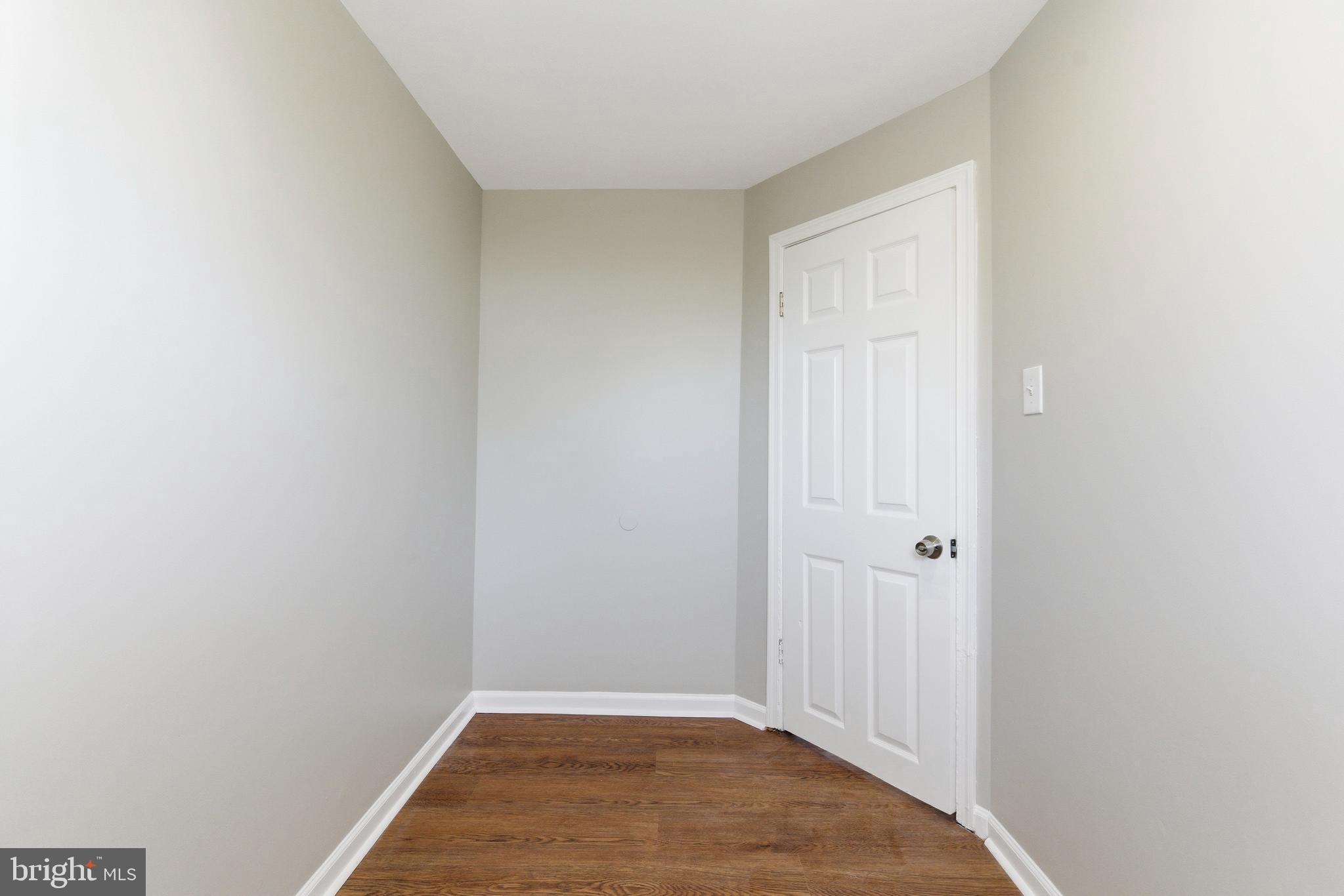 CLIFTON - Residential