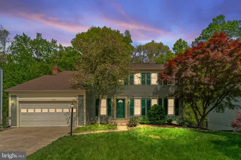 12501 Lolly Post Lane, Woodbridge, VA MLS: VAPW2092682