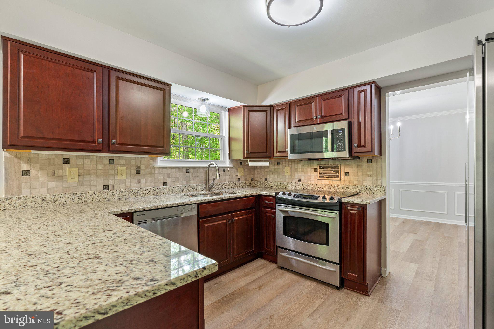 LAKE RIDGE - Residential