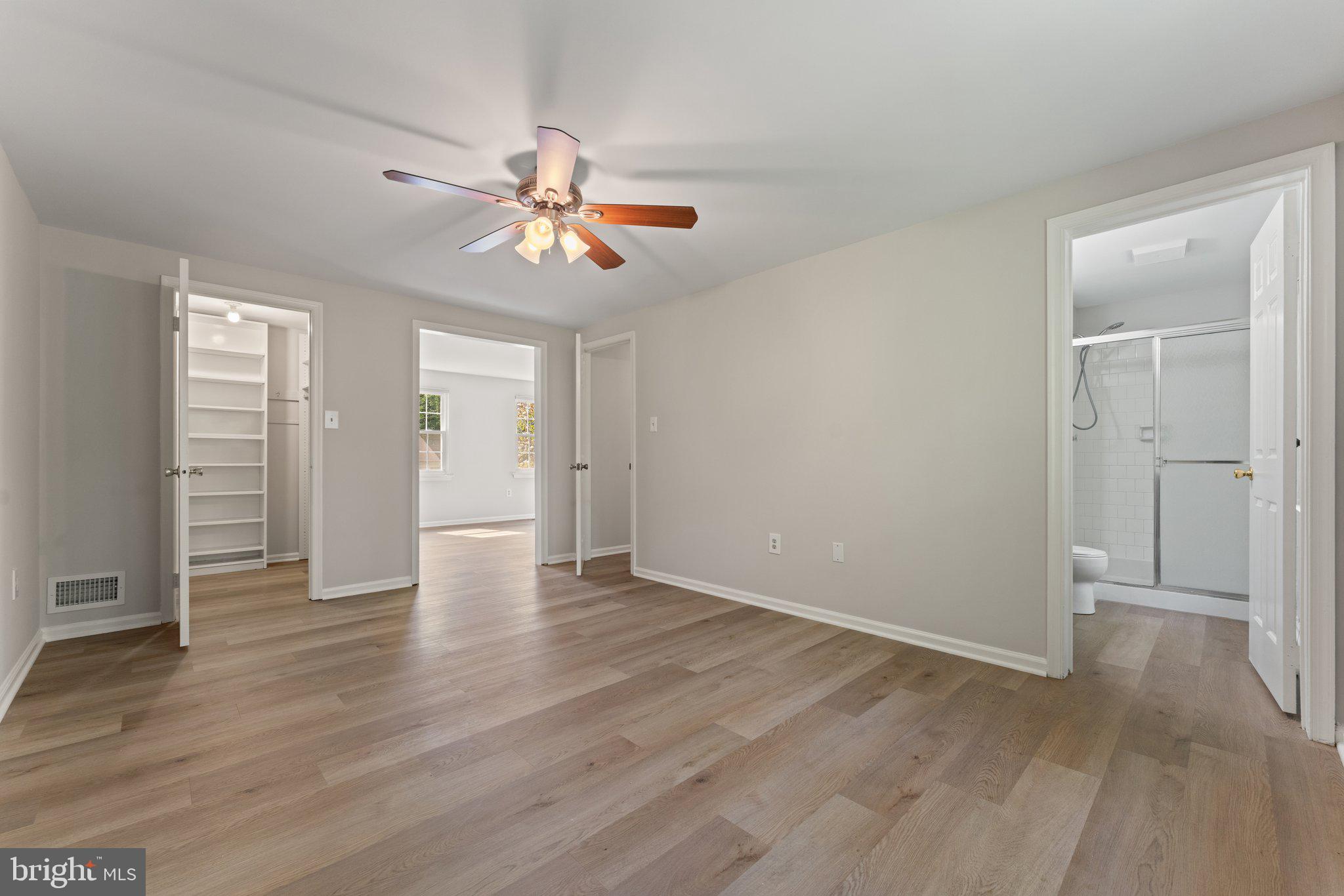 LAKE RIDGE - Residential