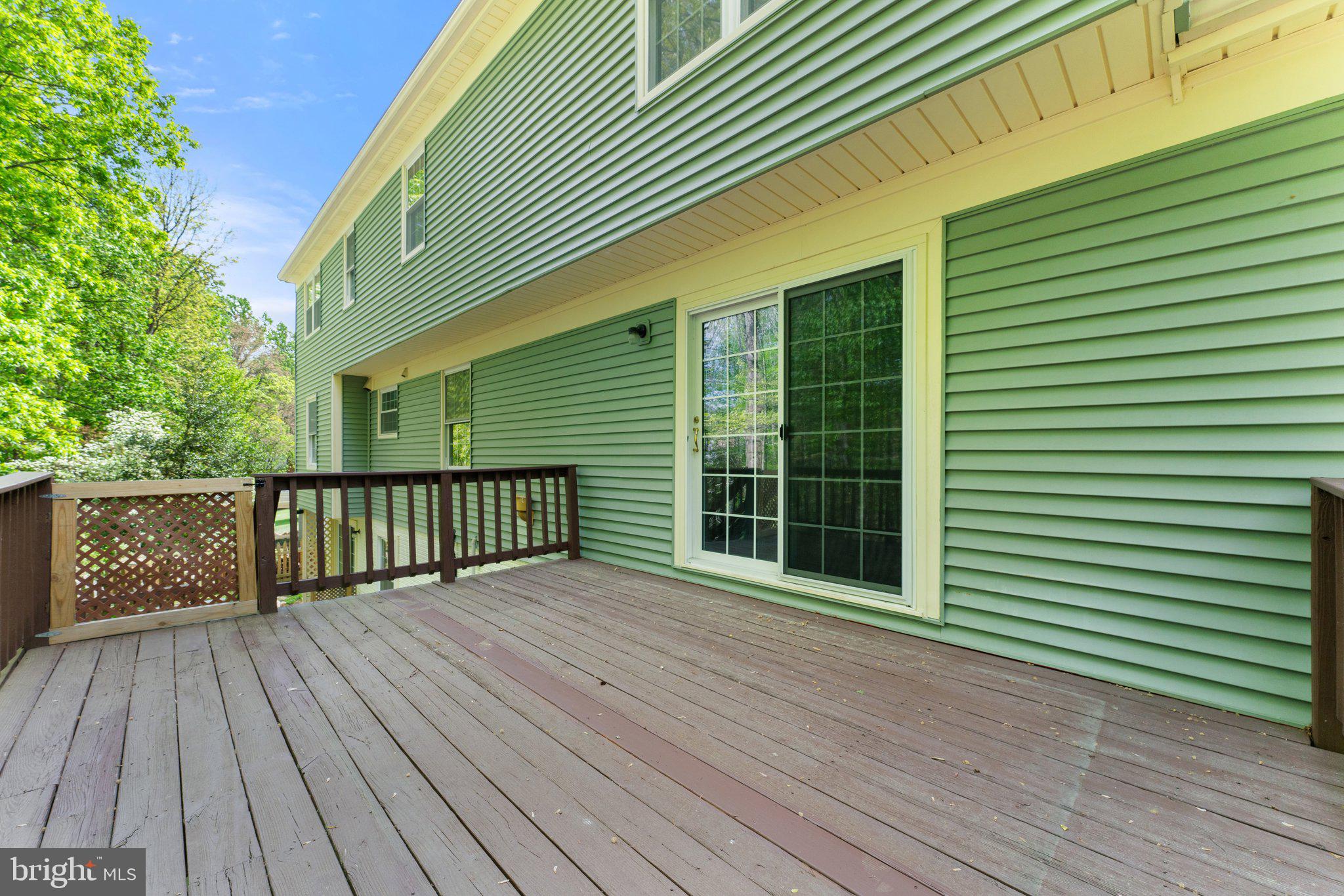 LAKE RIDGE - Residential