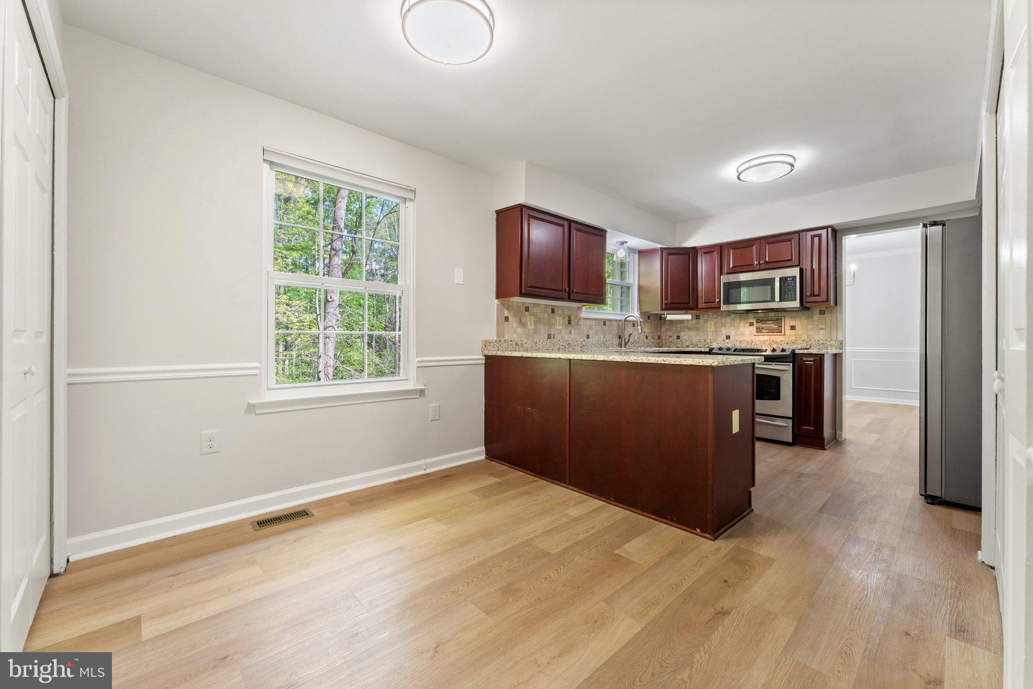 LAKE RIDGE - Residential