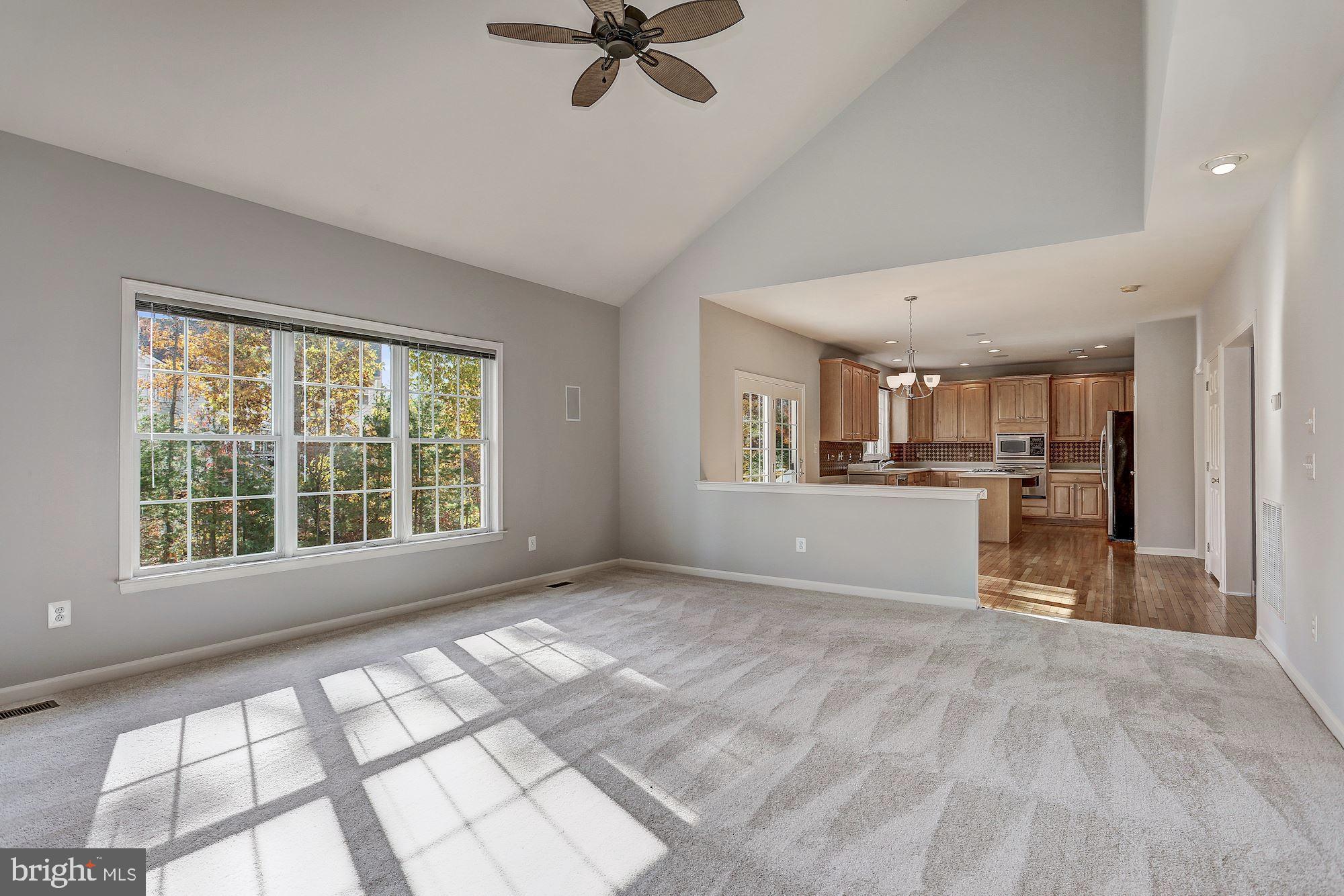 BELMONT COUNTRY CLUB - Residential Lease