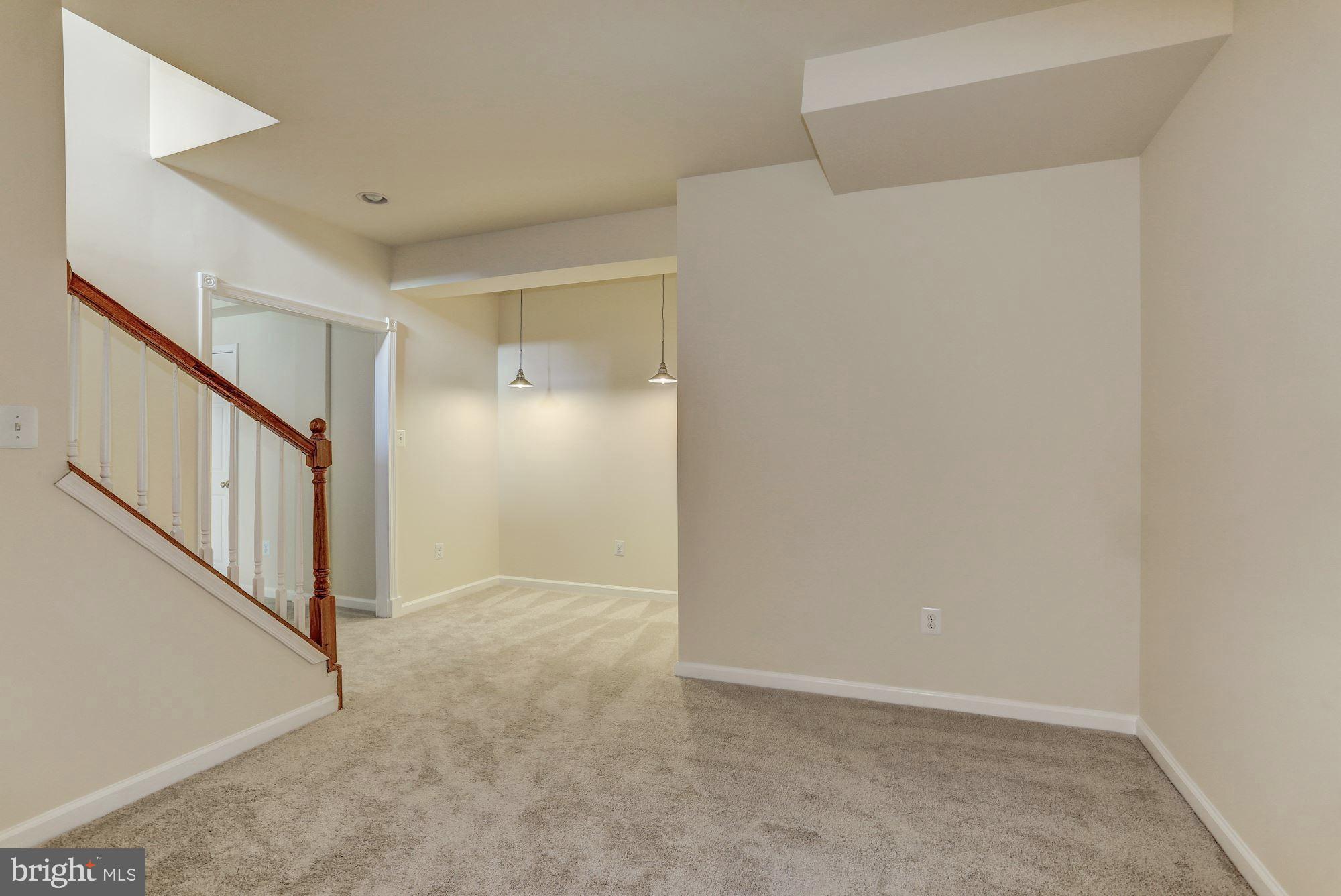 BELMONT COUNTRY CLUB - Residential Lease