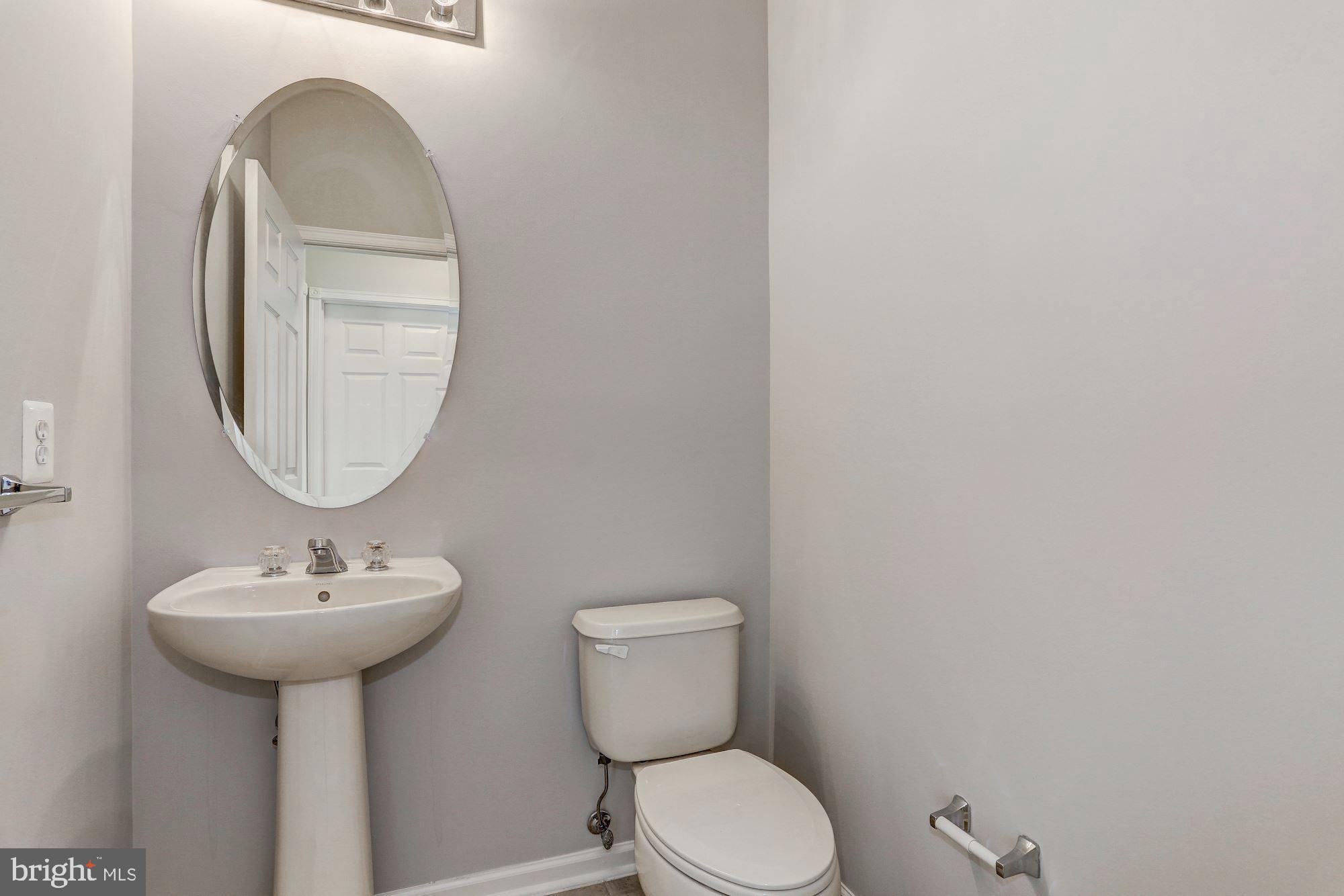 BELMONT COUNTRY CLUB - Residential Lease