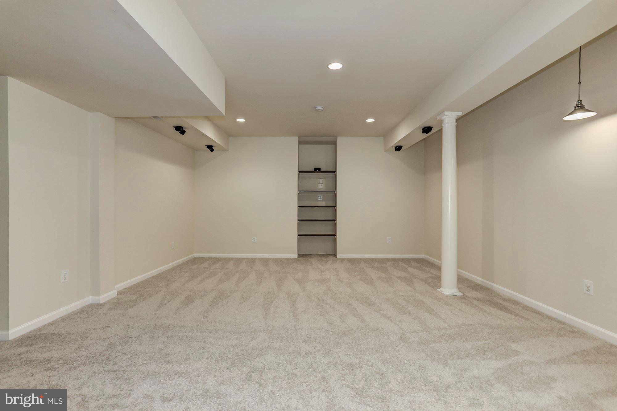 BELMONT COUNTRY CLUB - Residential Lease