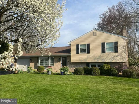 17 Laurel Drive, Mechanicsburg, PA 17055 - MLS#: PACB2041000