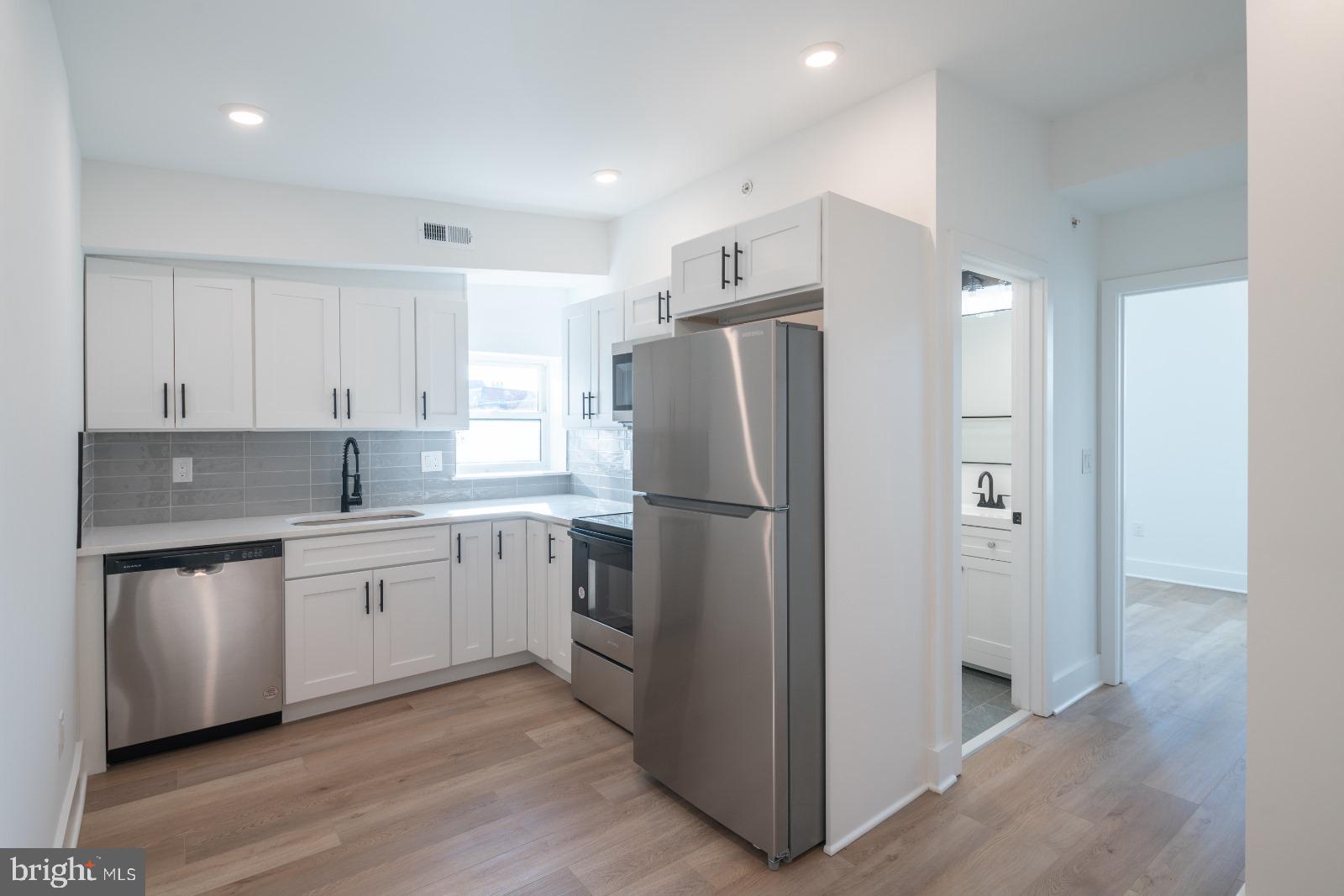 Beautifully renovated 1-bedroom apartment just steps away from the Broad Street line. Amazing location with a great unit layout and in-unit washer and dryer. Make your appointment today!