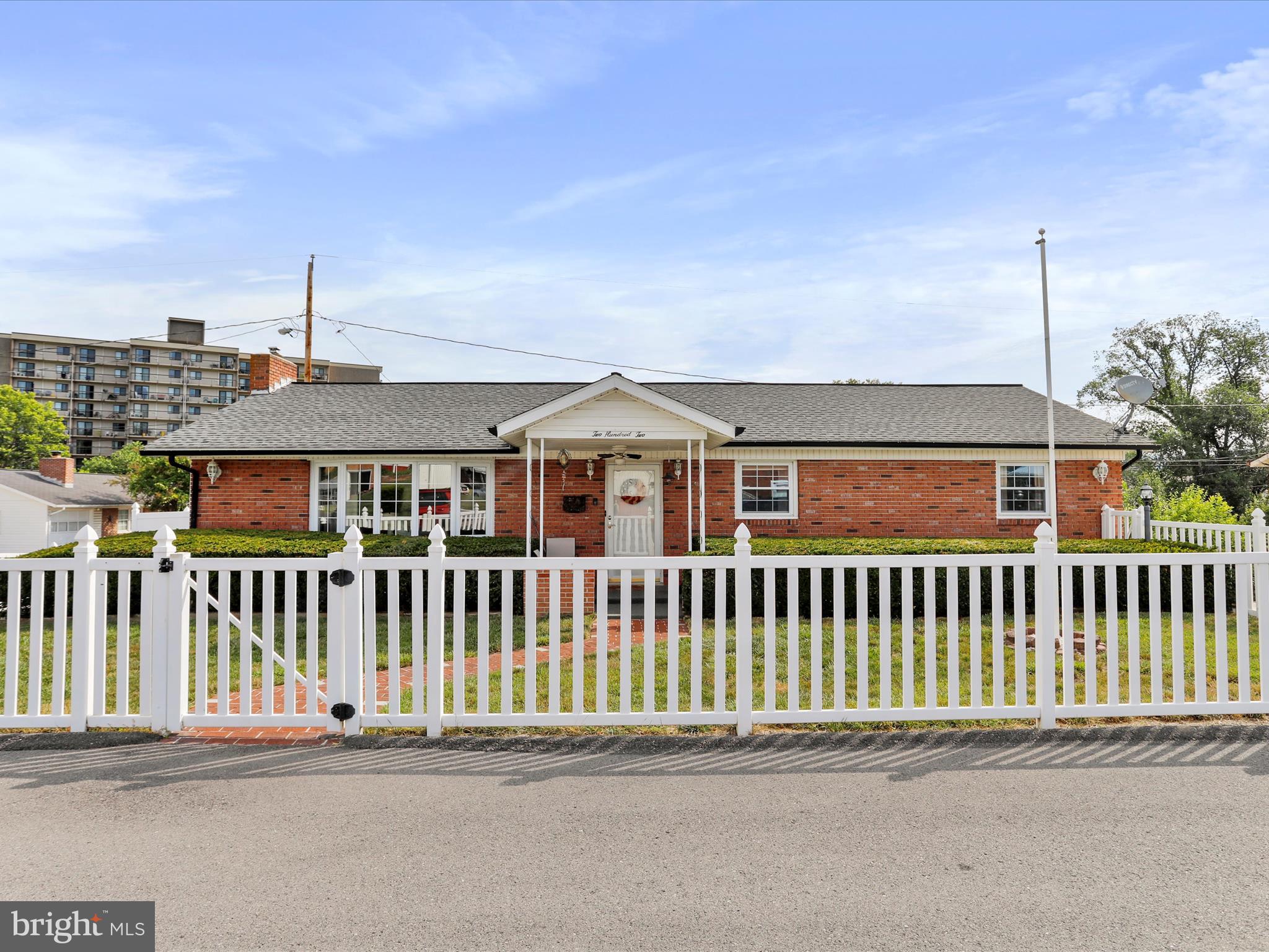 AIRPORT ADDITION - Residential