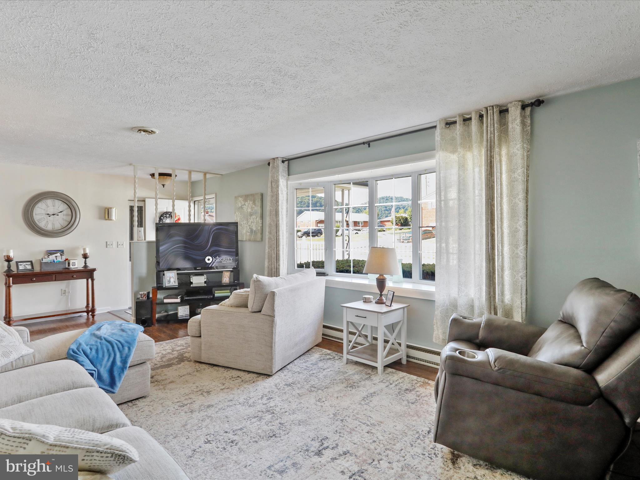 AIRPORT ADDITION - Residential