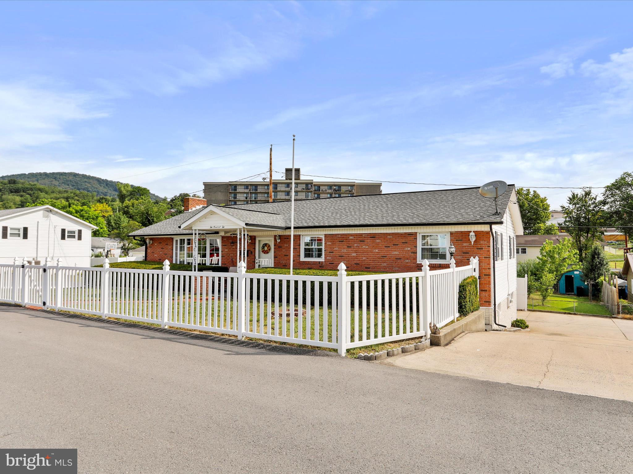 AIRPORT ADDITION - Residential