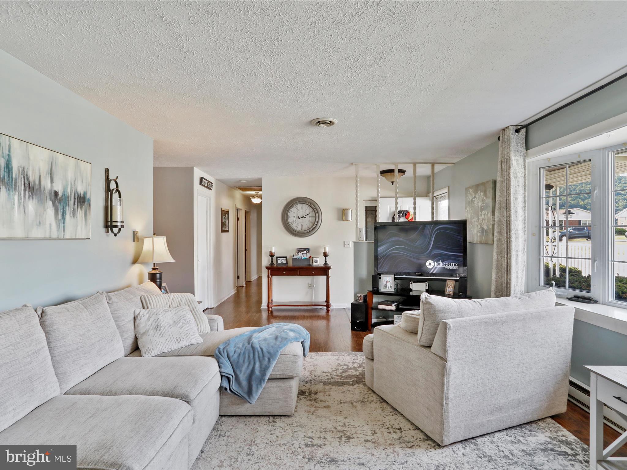 AIRPORT ADDITION - Residential