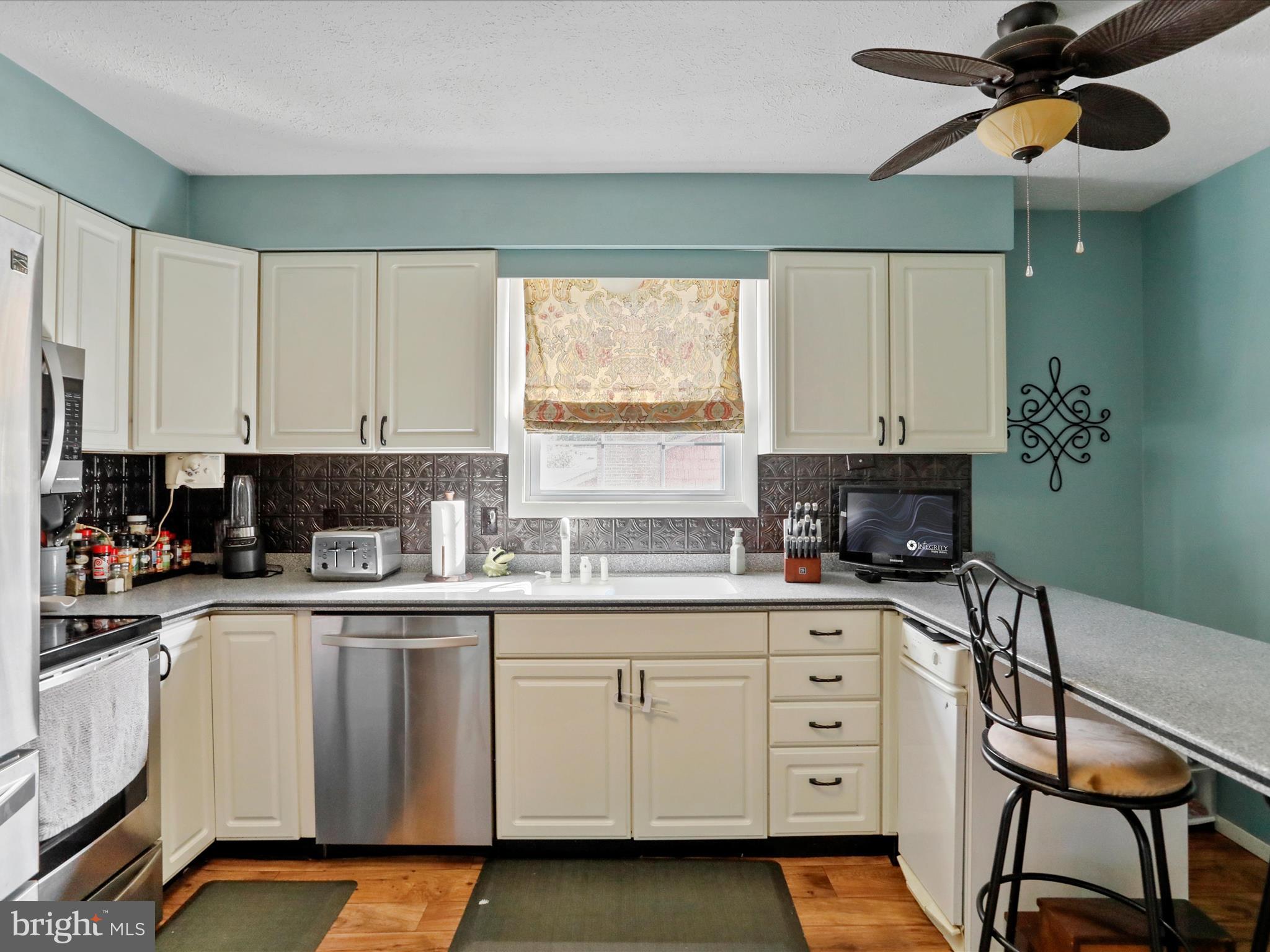 AIRPORT ADDITION - Residential