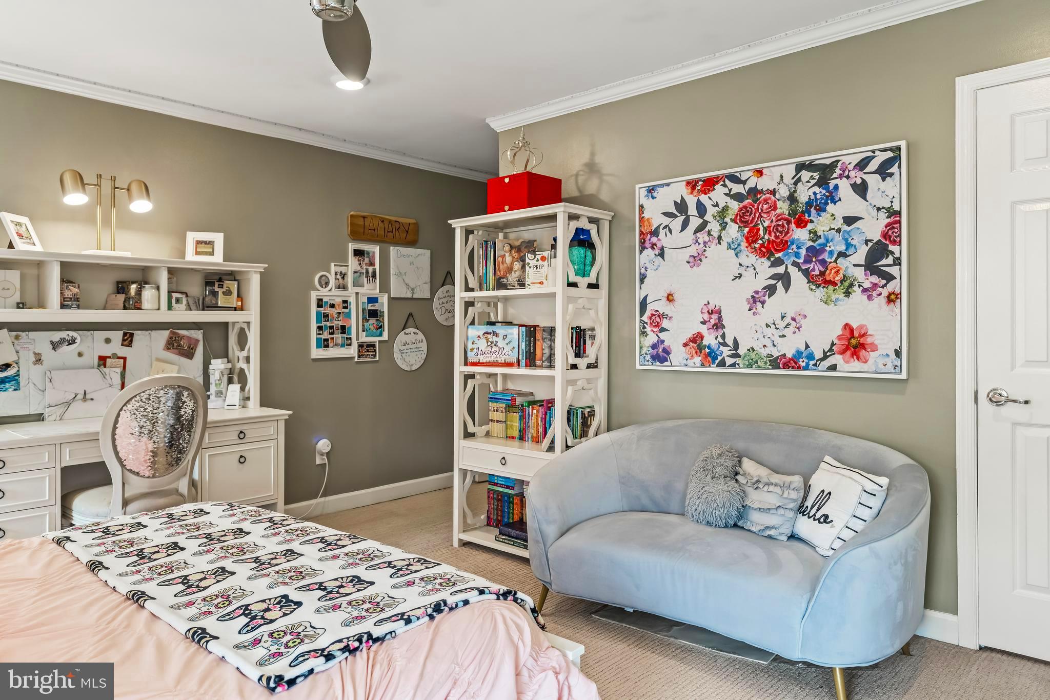 THE RIDINGS - Residential