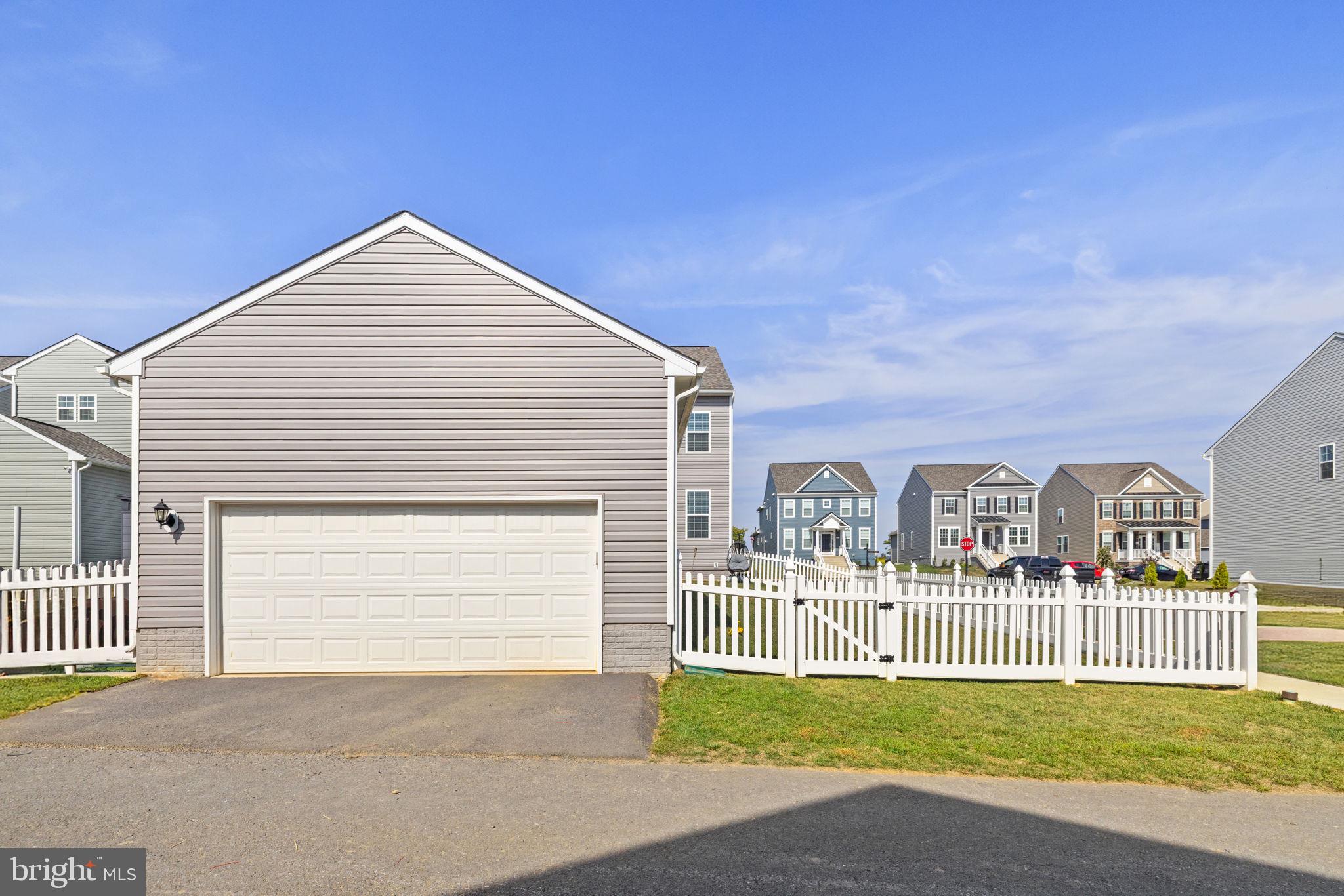 HUNTFIELD - Residential