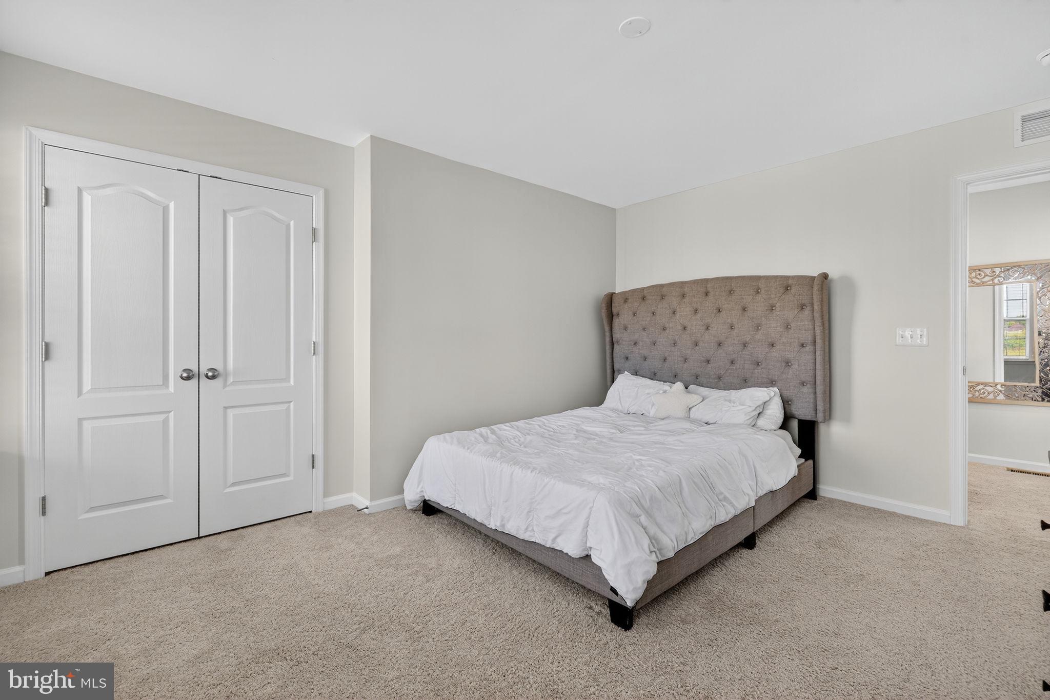 HUNTFIELD - Residential