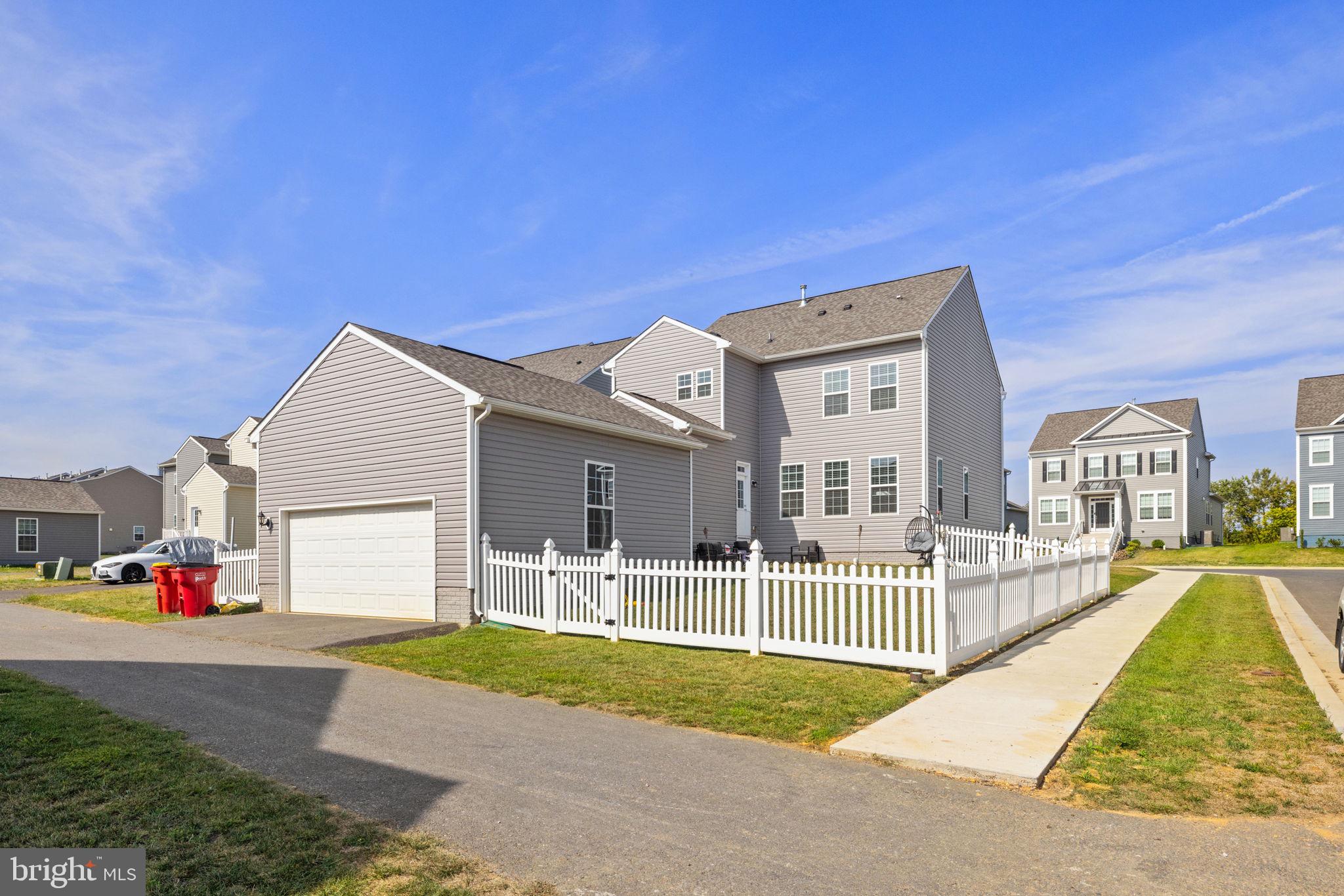 HUNTFIELD - Residential