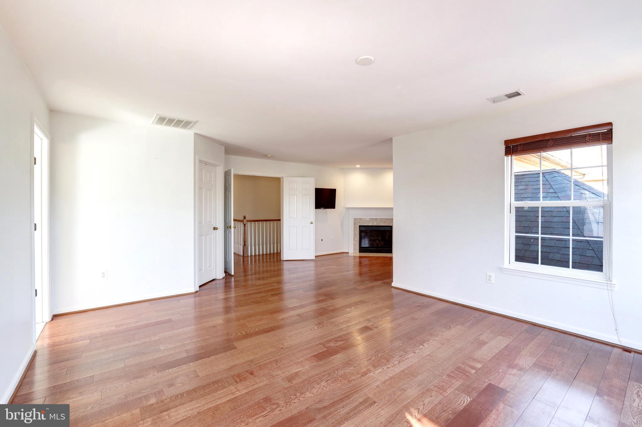 POTOMAC STATION - Residential Lease