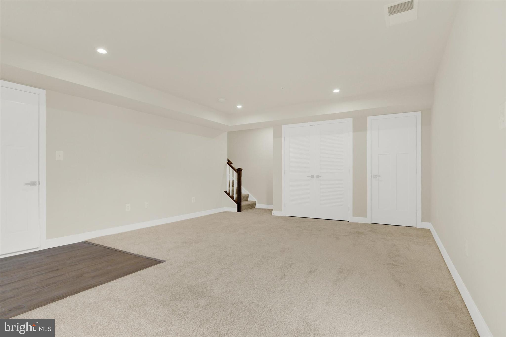 ABERDEEN OVERLOOK - Residential