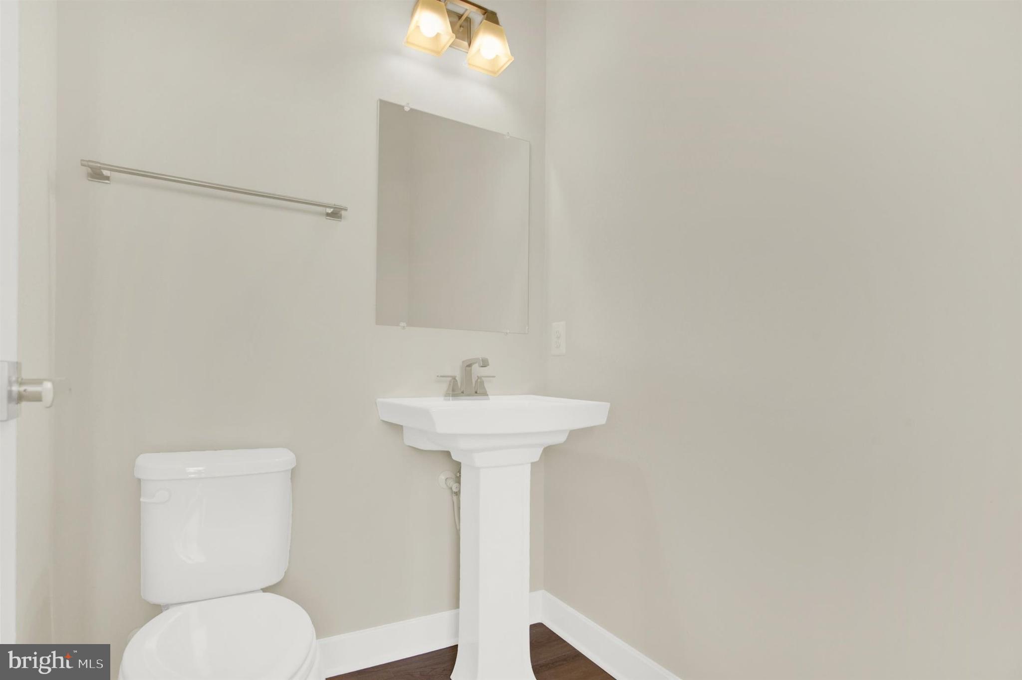 ABERDEEN OVERLOOK - Residential