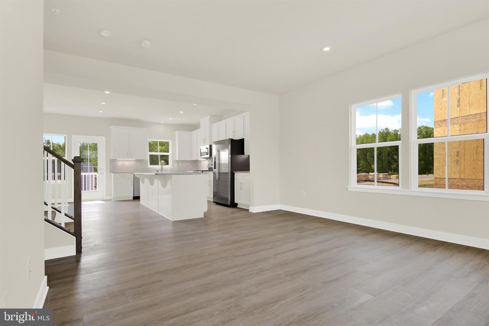 ABERDEEN OVERLOOK - Residential