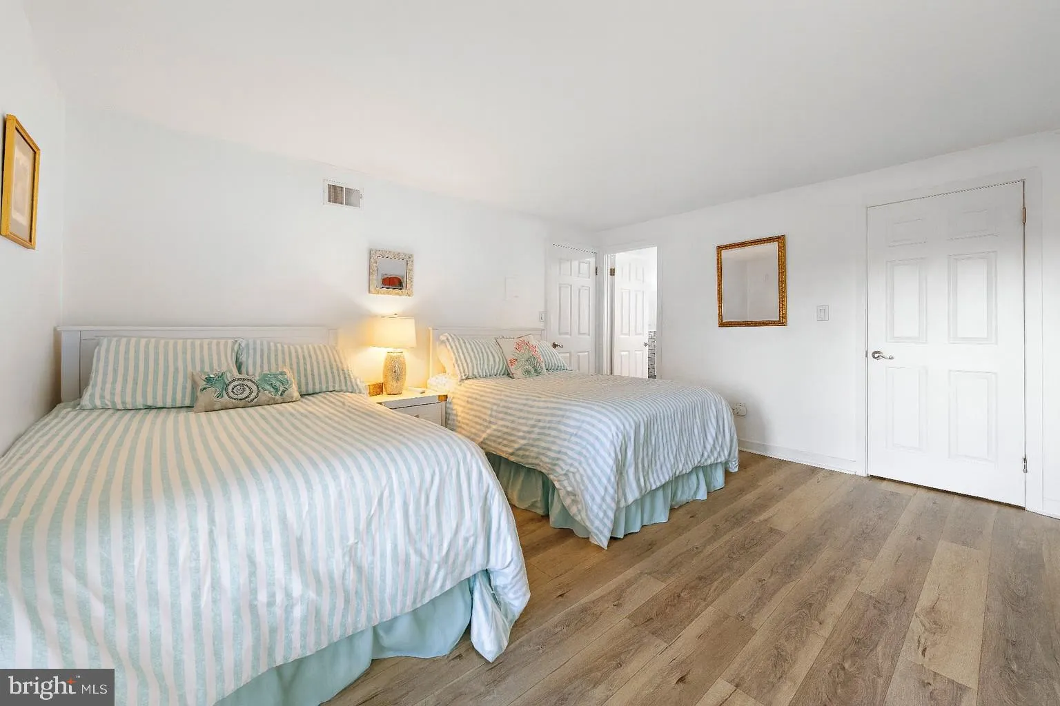 Beach Haven, New Jersey 08008, United States, 4 Bedrooms Bedrooms, ,4 BathroomsBathrooms,Residential,Active,233948