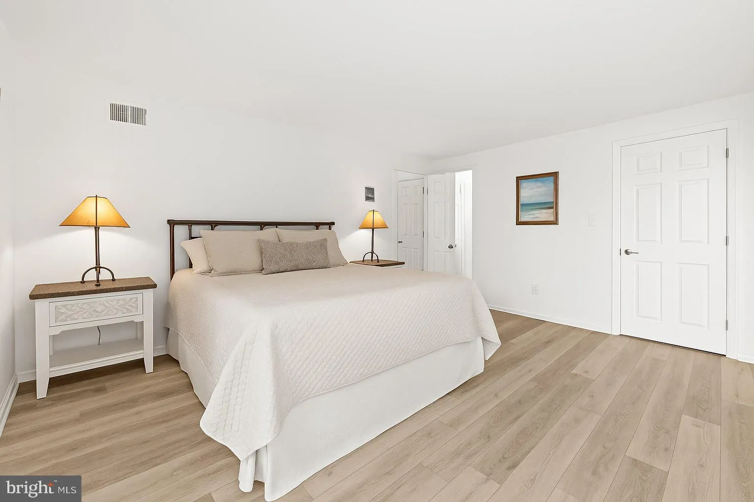 Beach Haven, New Jersey 08008, United States, 4 Bedrooms Bedrooms, ,4 BathroomsBathrooms,Residential,Active,233948