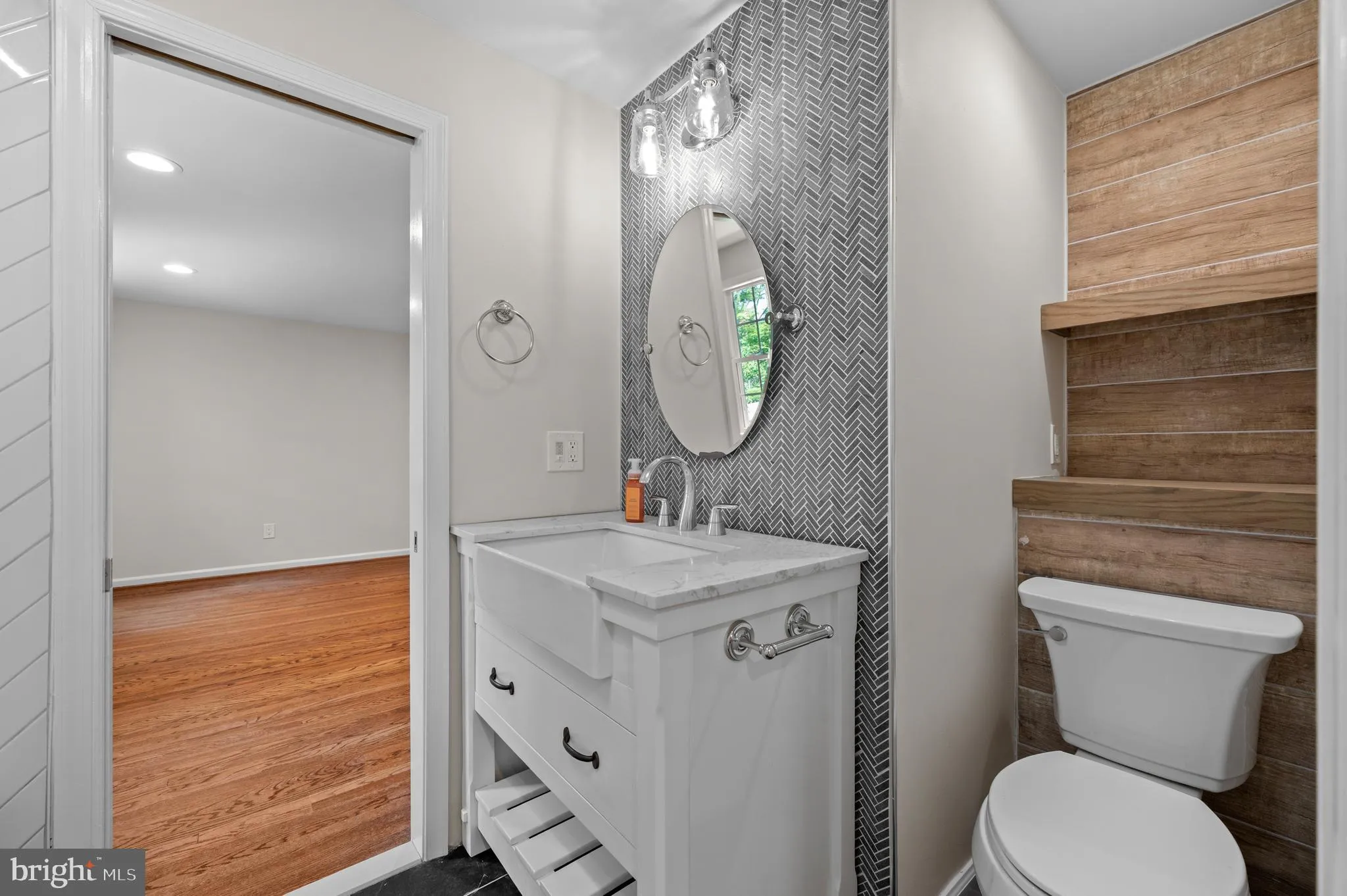 Newtown Square, Pennsylvania 19073, United States, 4 Bedrooms Bedrooms, ,3 BathroomsBathrooms,Residential,Coming Soon,170573