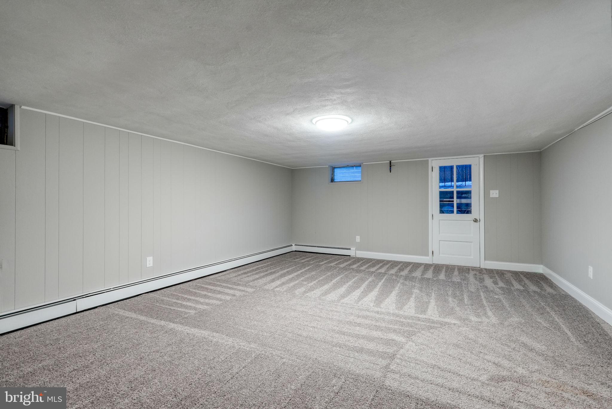 PHILADELPHIA (NORTHEAST) - Residential